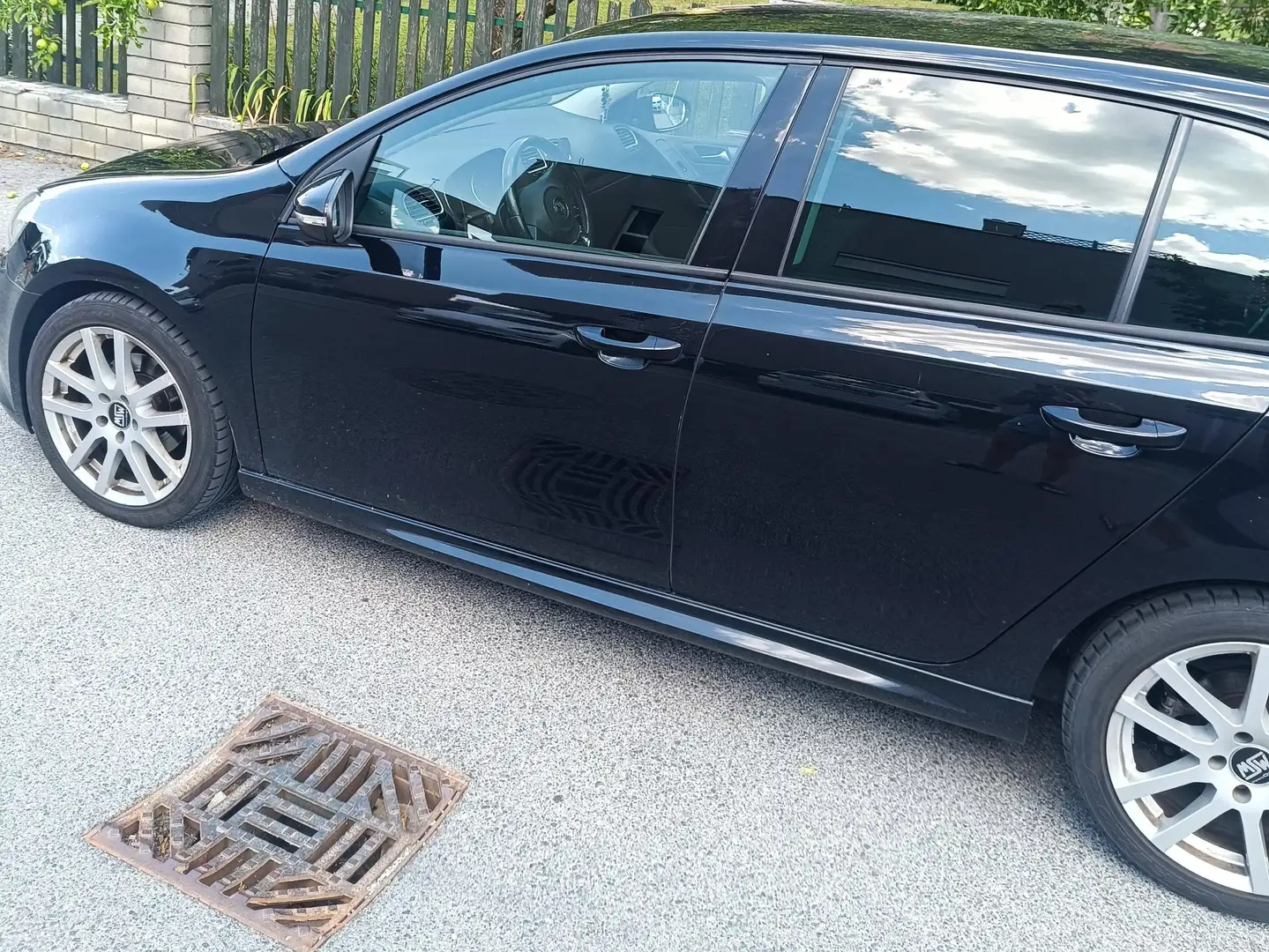 Volkswagen Golf Golf Trendline 1,2 TSI Trendline Schwarz - 2