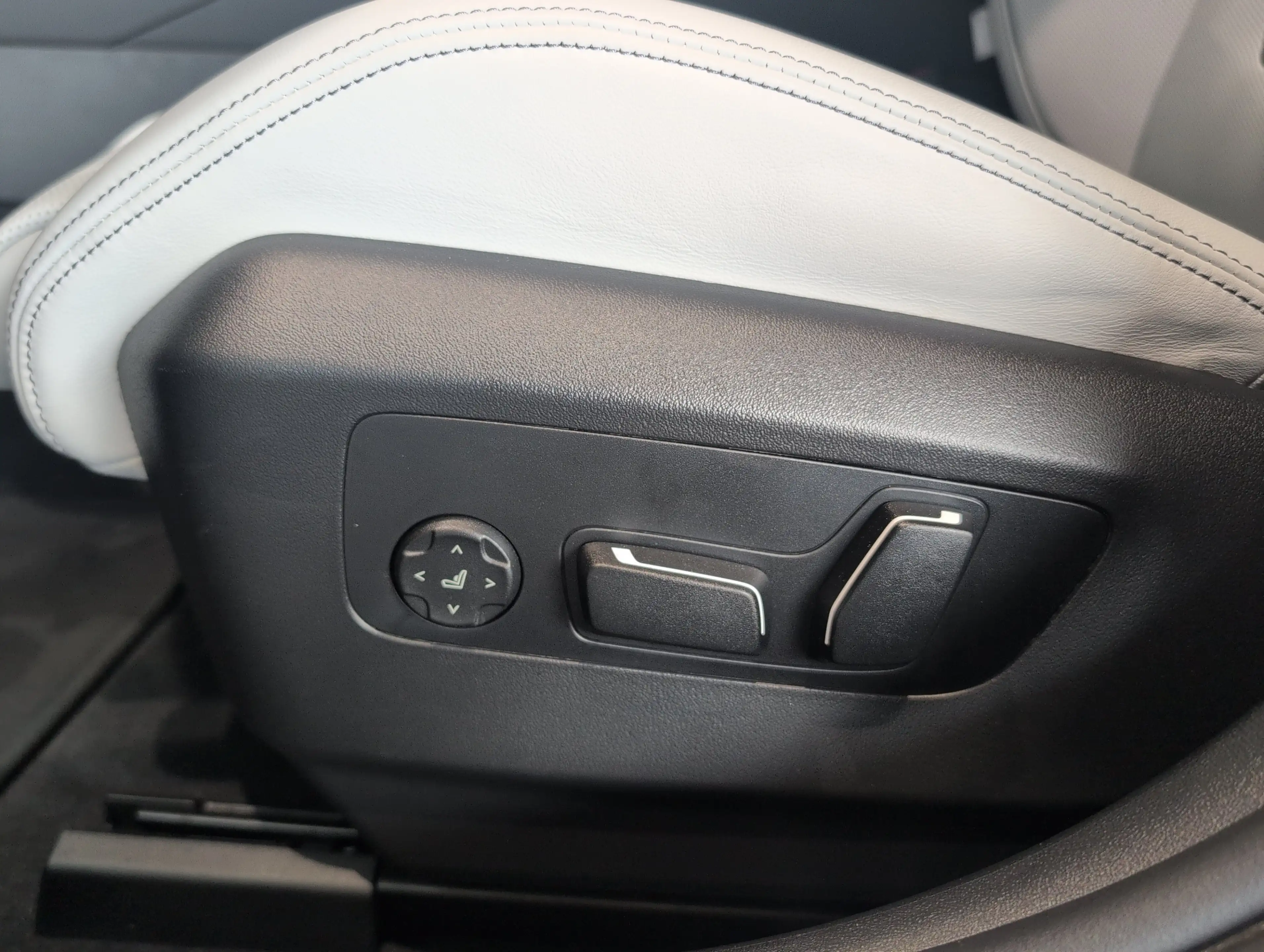 BMW M5 Limousine — photo 10
