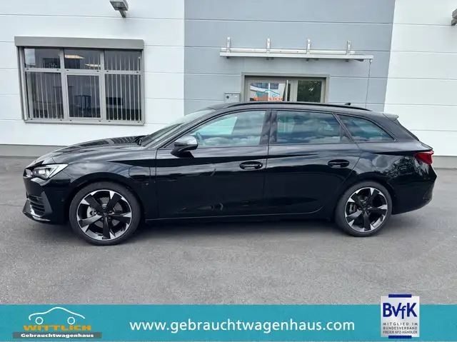 Cupra Leon view 3