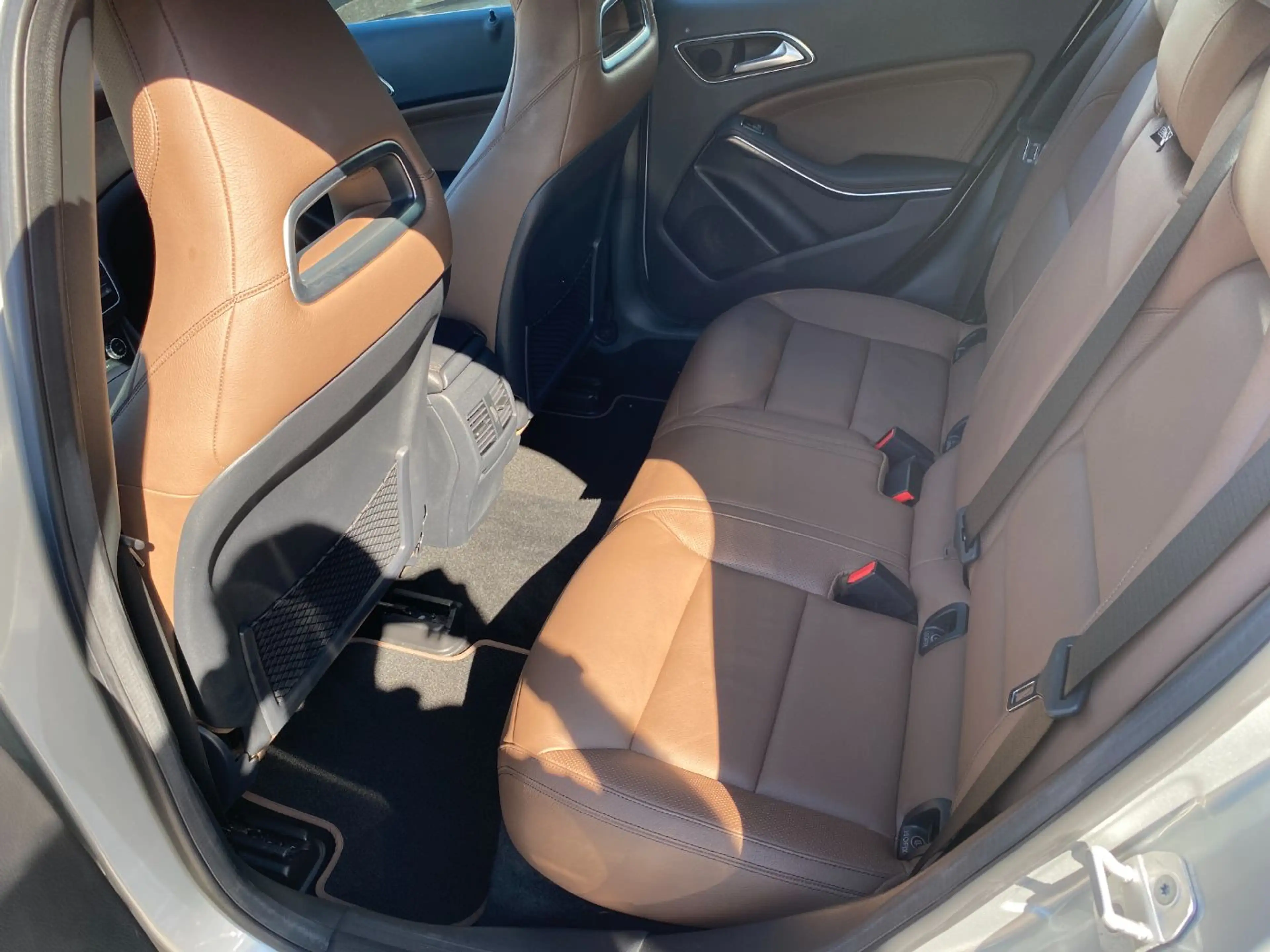 Mercedes-Benz GLA 220 CDI 4MATIC RKam Klima Shz eHeck — photo 13