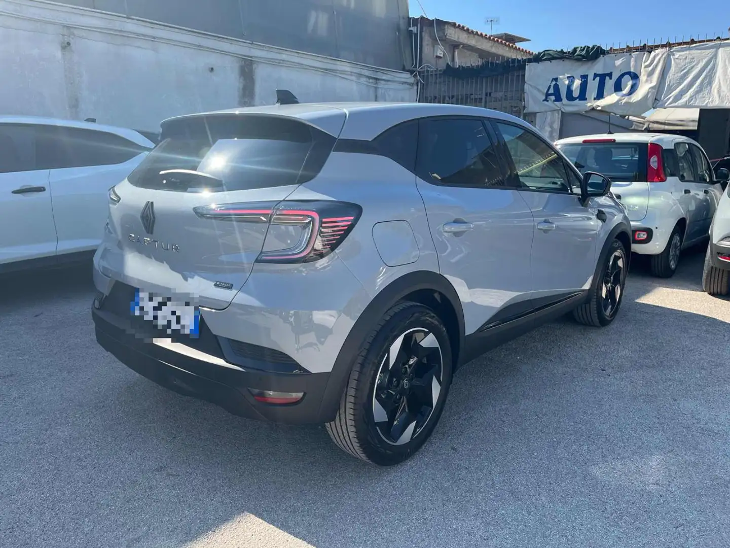 Renault Captur TECHNO Full Hybrid E-Tech 145 CV - 2