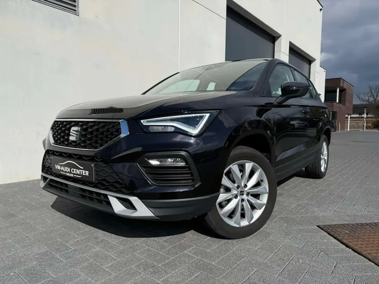 SEAT Ateca 1.5TSI STYLE 150PK DSG Zwart - 1