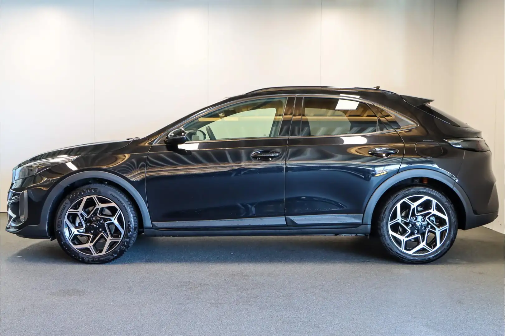 Kia XCeed 1.5 T-GDi GT-Line Automaat Zwart - 2