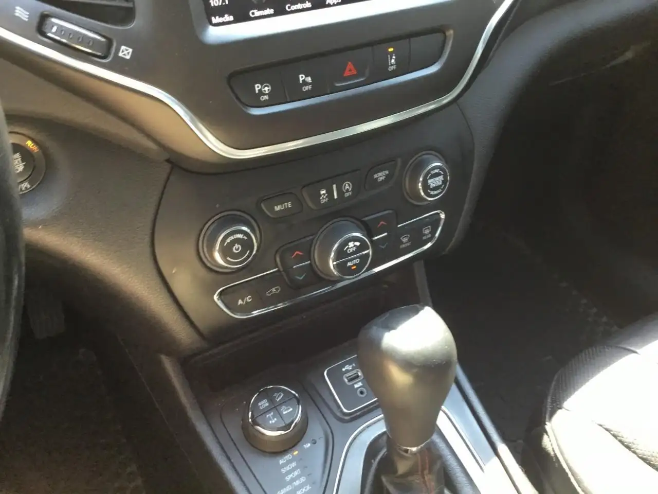 Jeep Cherokee fotografie Jeep Cherokee