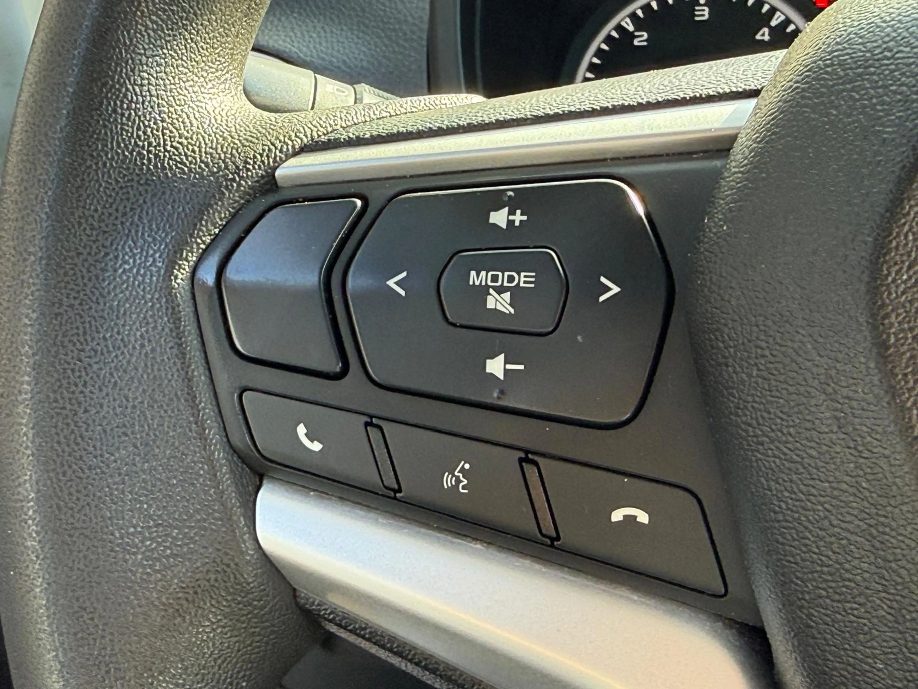 Isuzu D-Max 1.9 Extended Cab LS 4WD 3500KG Trekgewicht Dealer — photo 13