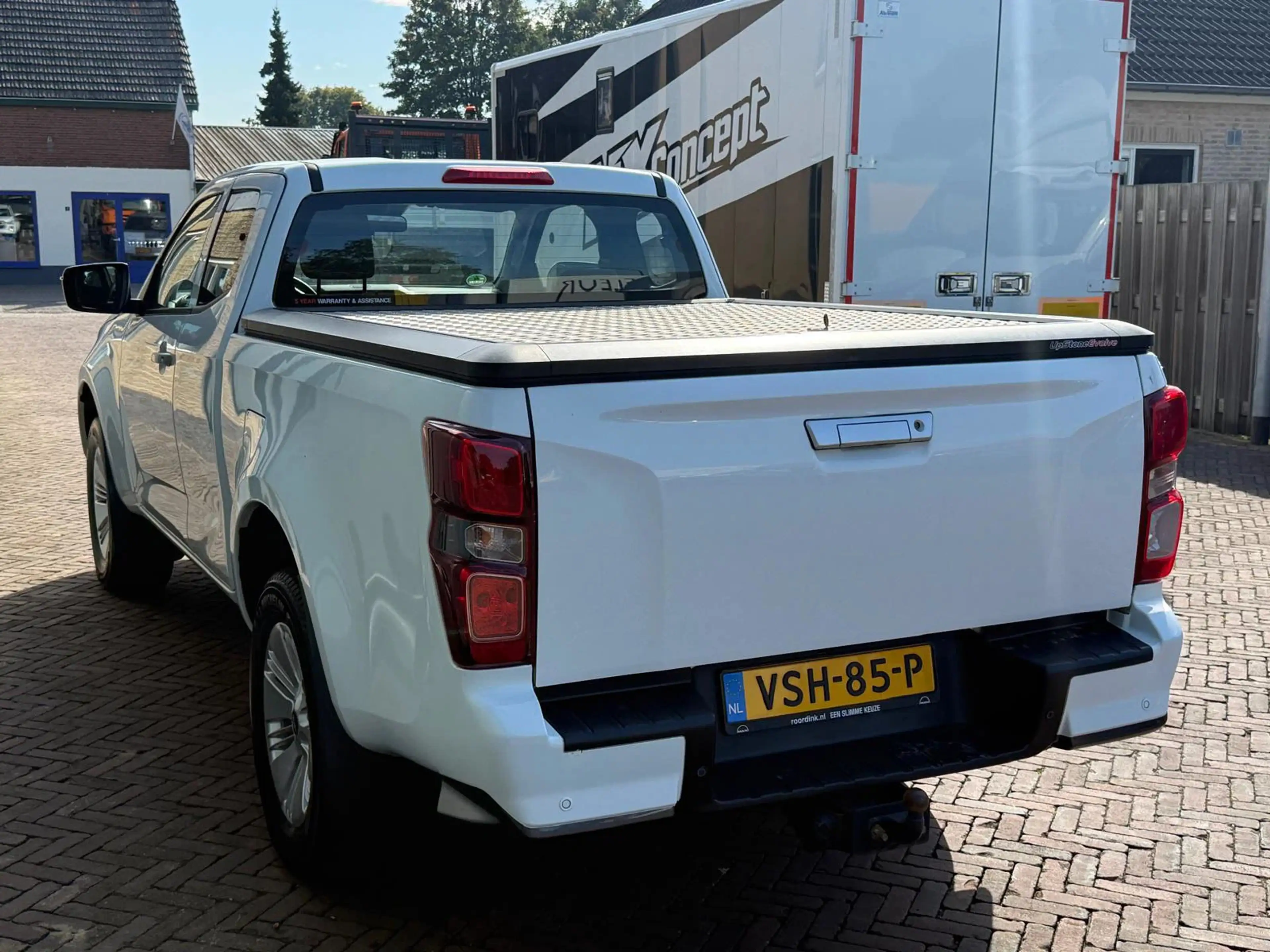 Isuzu D-Max 1.9 Extended Cab LS 4WD 3500KG Trekgewicht Dealer — photo 5