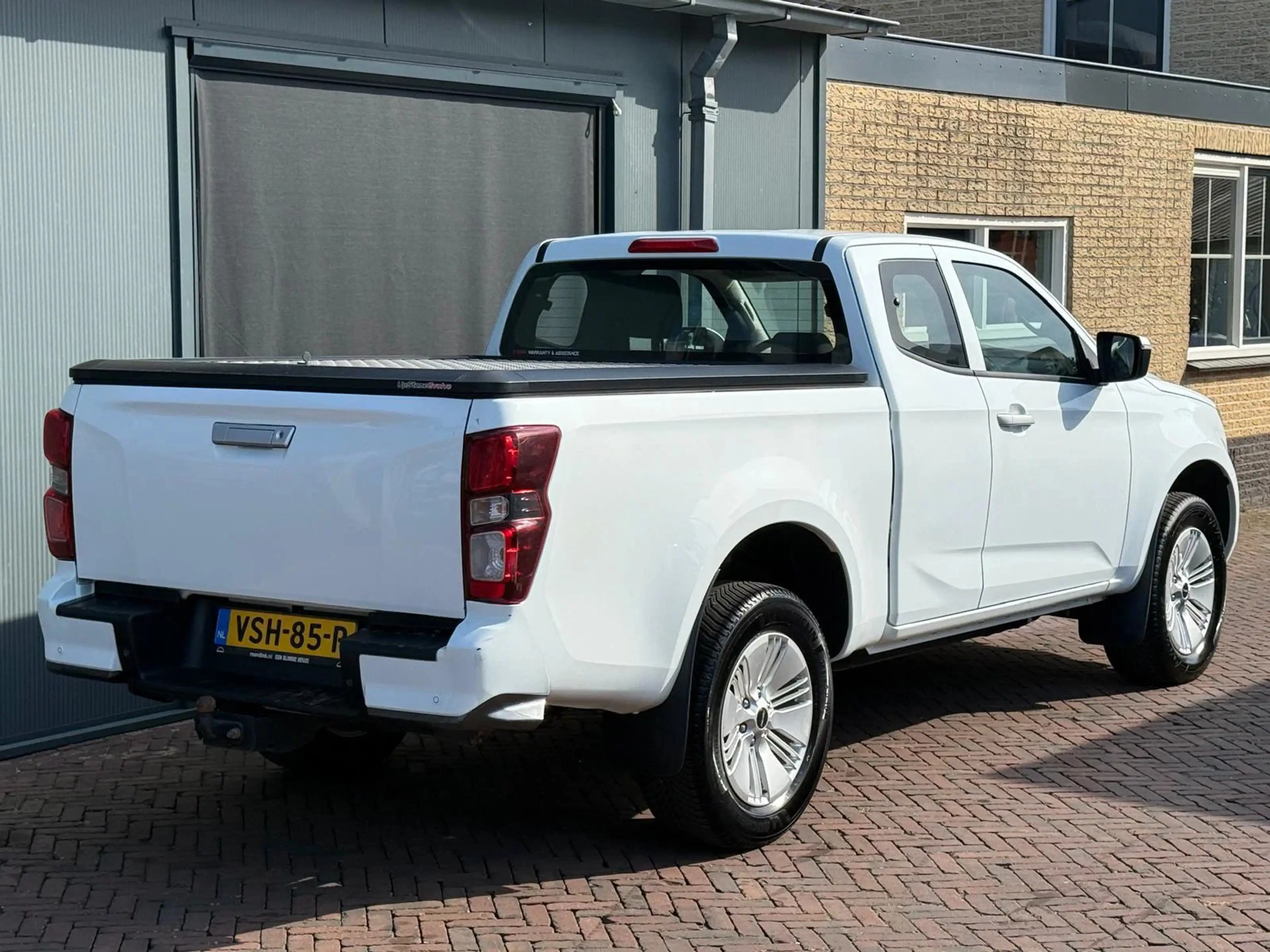 Isuzu D-Max 1.9 Extended Cab LS 4WD 3500KG Trekgewicht Dealer — photo 2