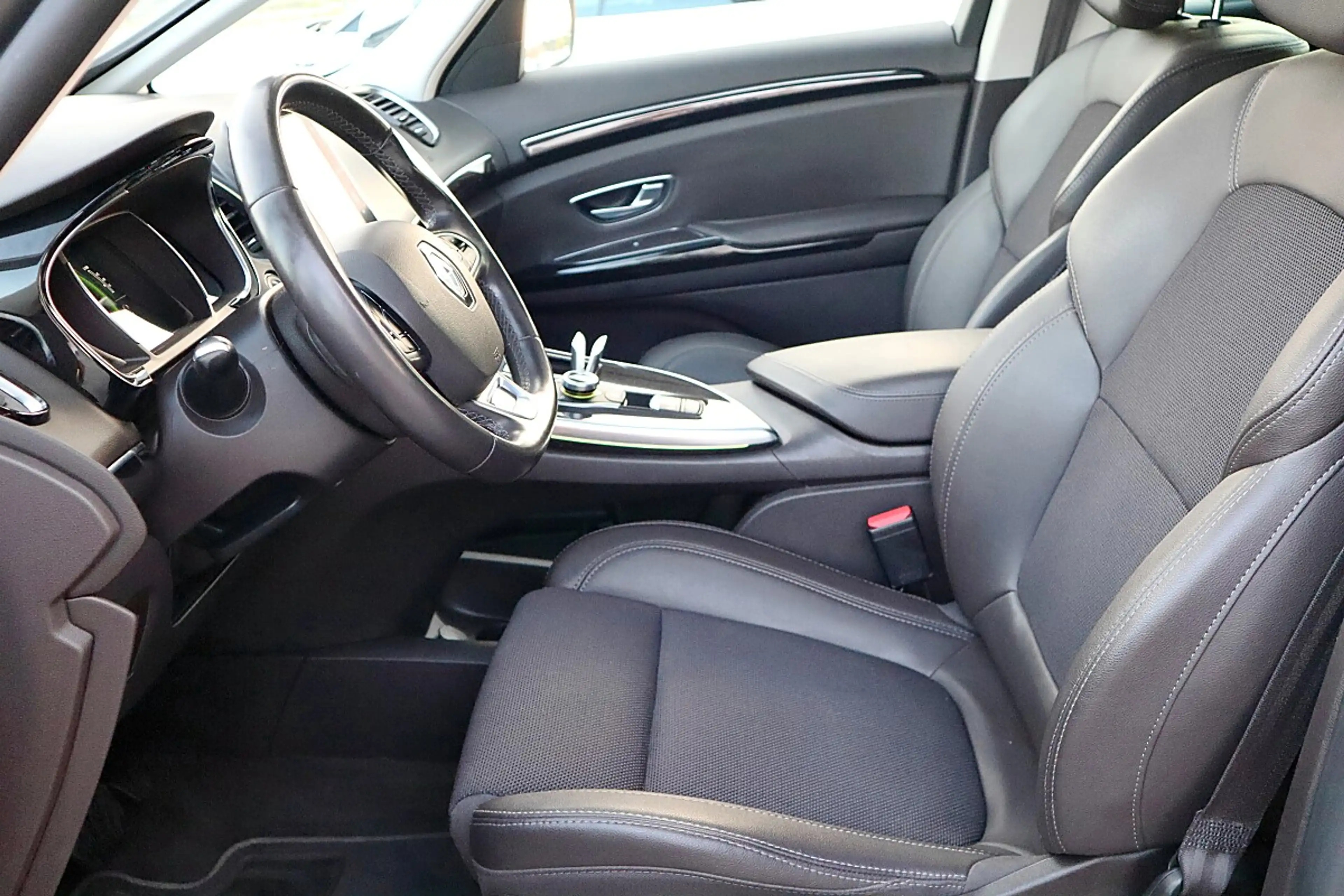 Renault Espace Intens Energy dCi 160 EDC *1.Besitz*LED-Scheinw... — photo 6