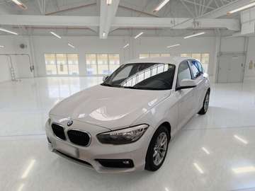 116D BUSINESS AUTO 5 PORTE BERLINA
