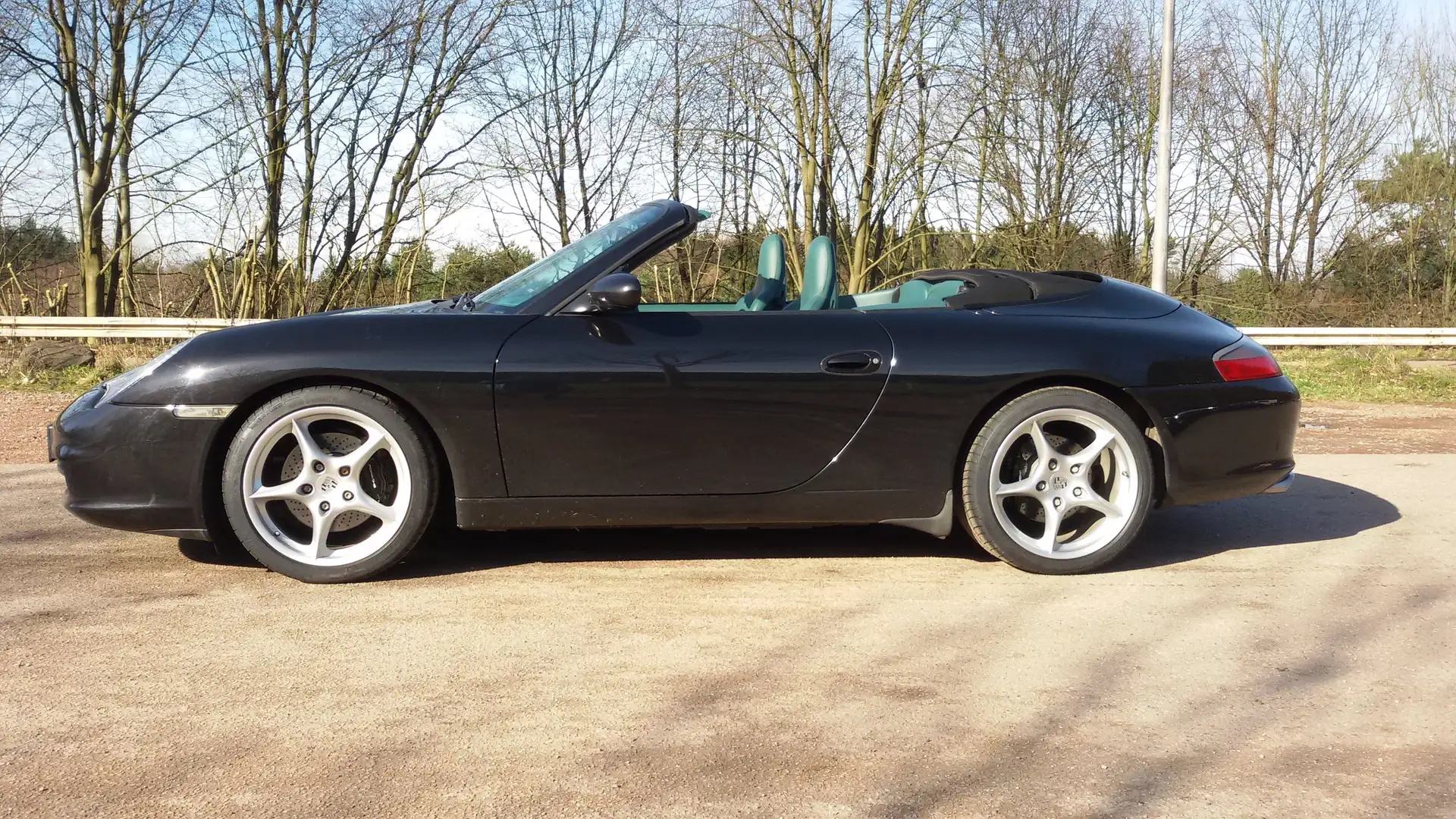 Porsche 996 Tiptronic Schwarz - 2