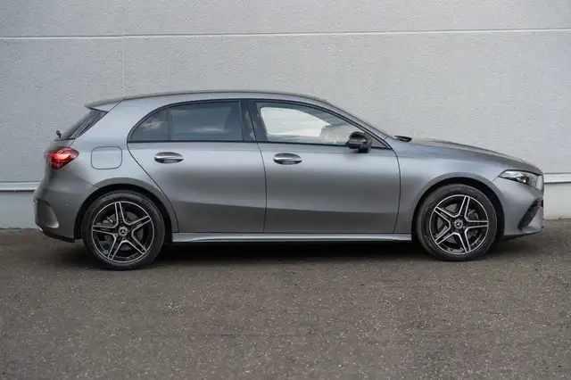 Mercedes-Benz A-Class view 9