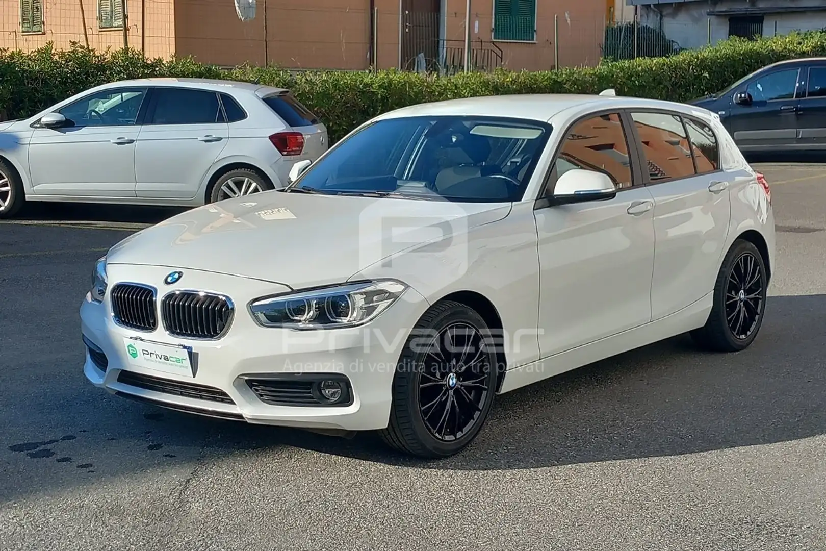 BMW 118 118i 5p. Business Advantage Biały - 1