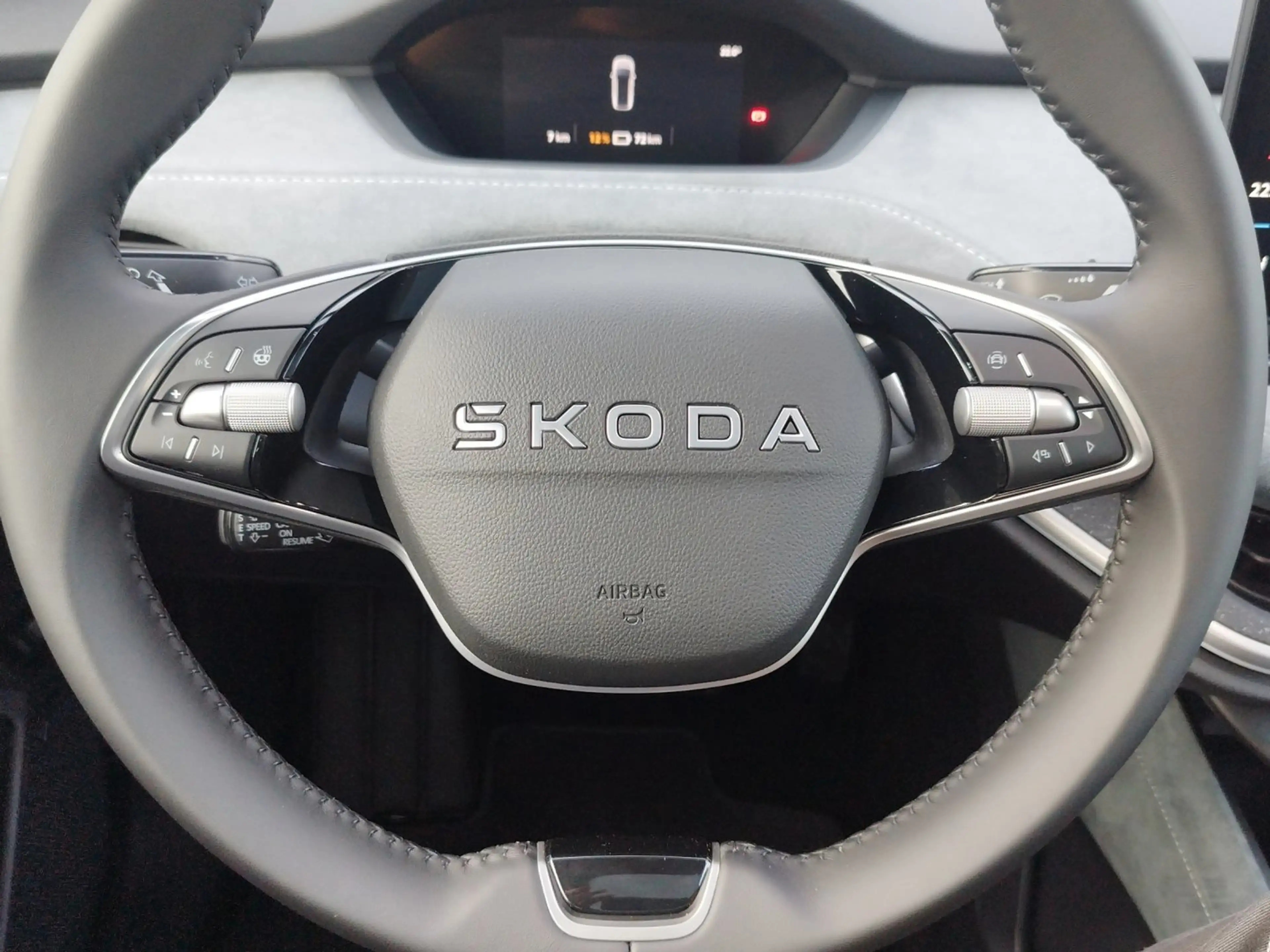 Skoda Enyaq Coupé Selection 85x — photo 8