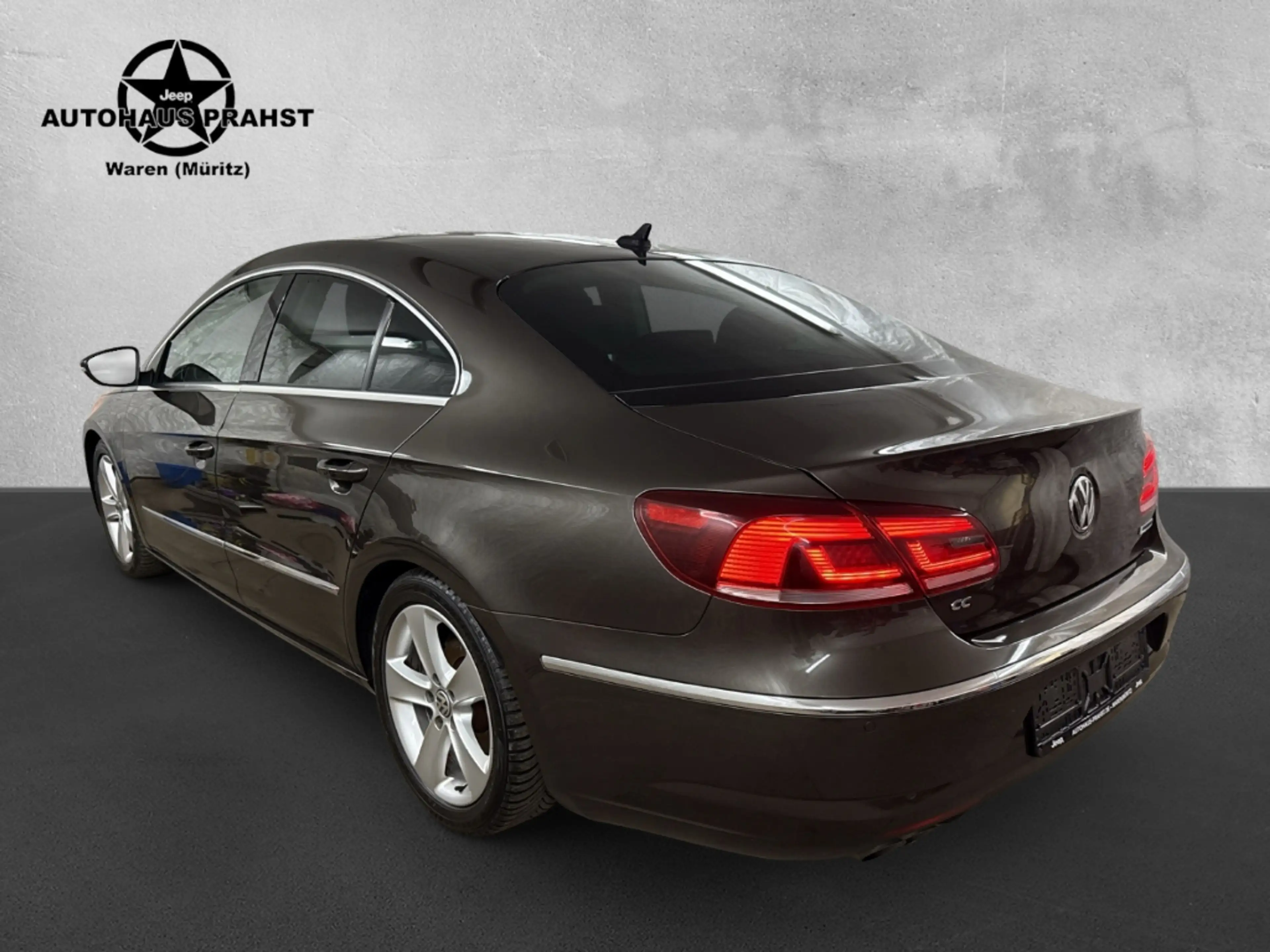 Volkswagen CC 2.0 TDI Bi-XENON TEMPOMAT PDC SITZHEIZUNG — photo 6
