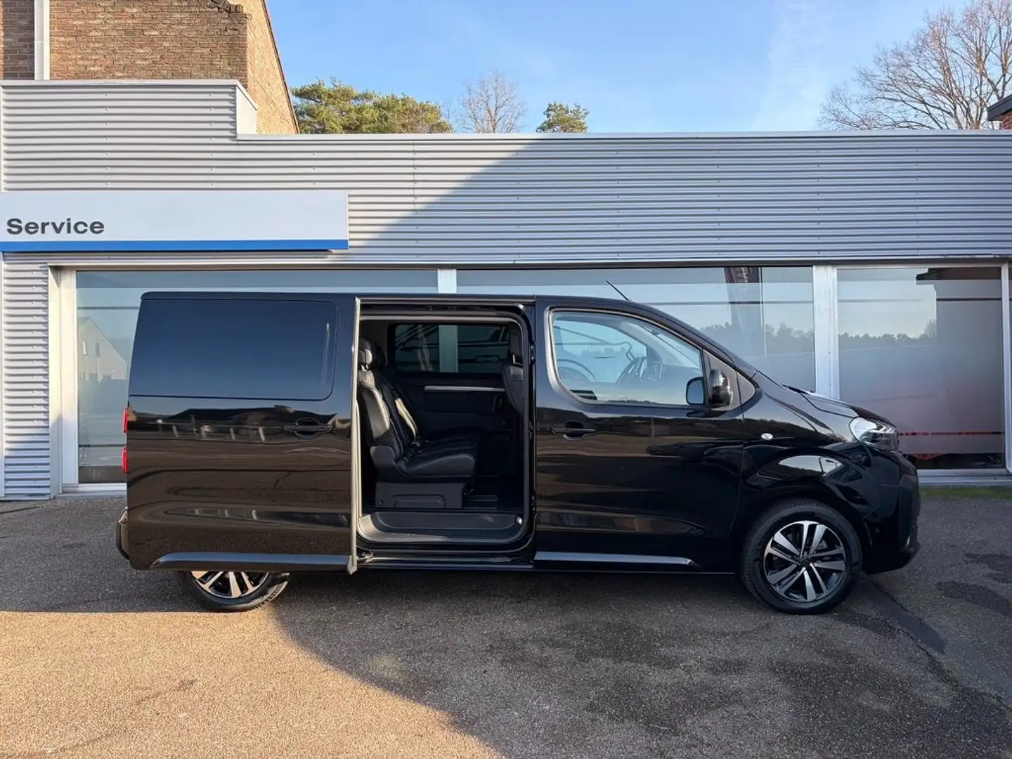Peugeot Traveller Traveller 2.0 BlueHDI Business VIP - 8 Pl - Leder Noir - 2
