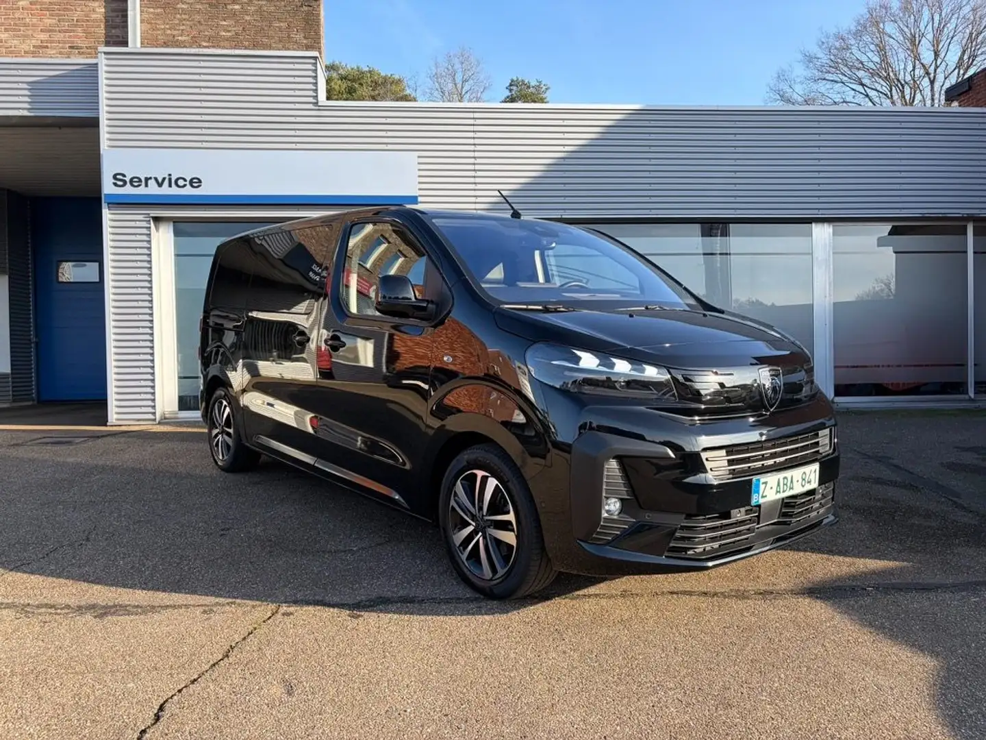 Peugeot Traveller Traveller 2.0 BlueHDI Business VIP - 8 Pl - Leder Noir - 1