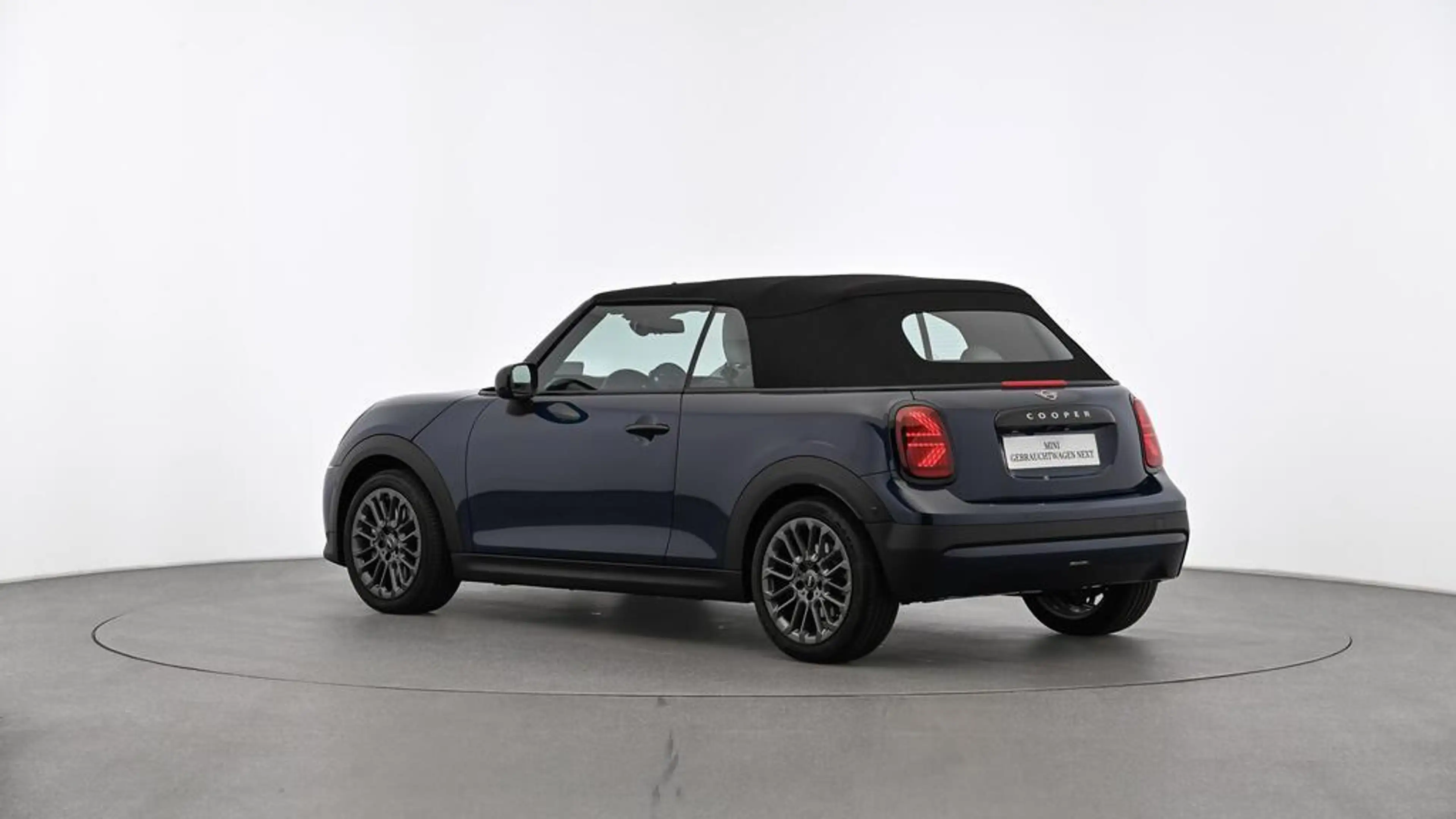MINI Cooper C Cabrio Classic Trim — photo 6