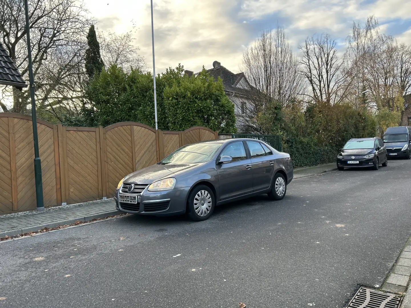 Volkswagen Jetta 1.6 Trendline - 1