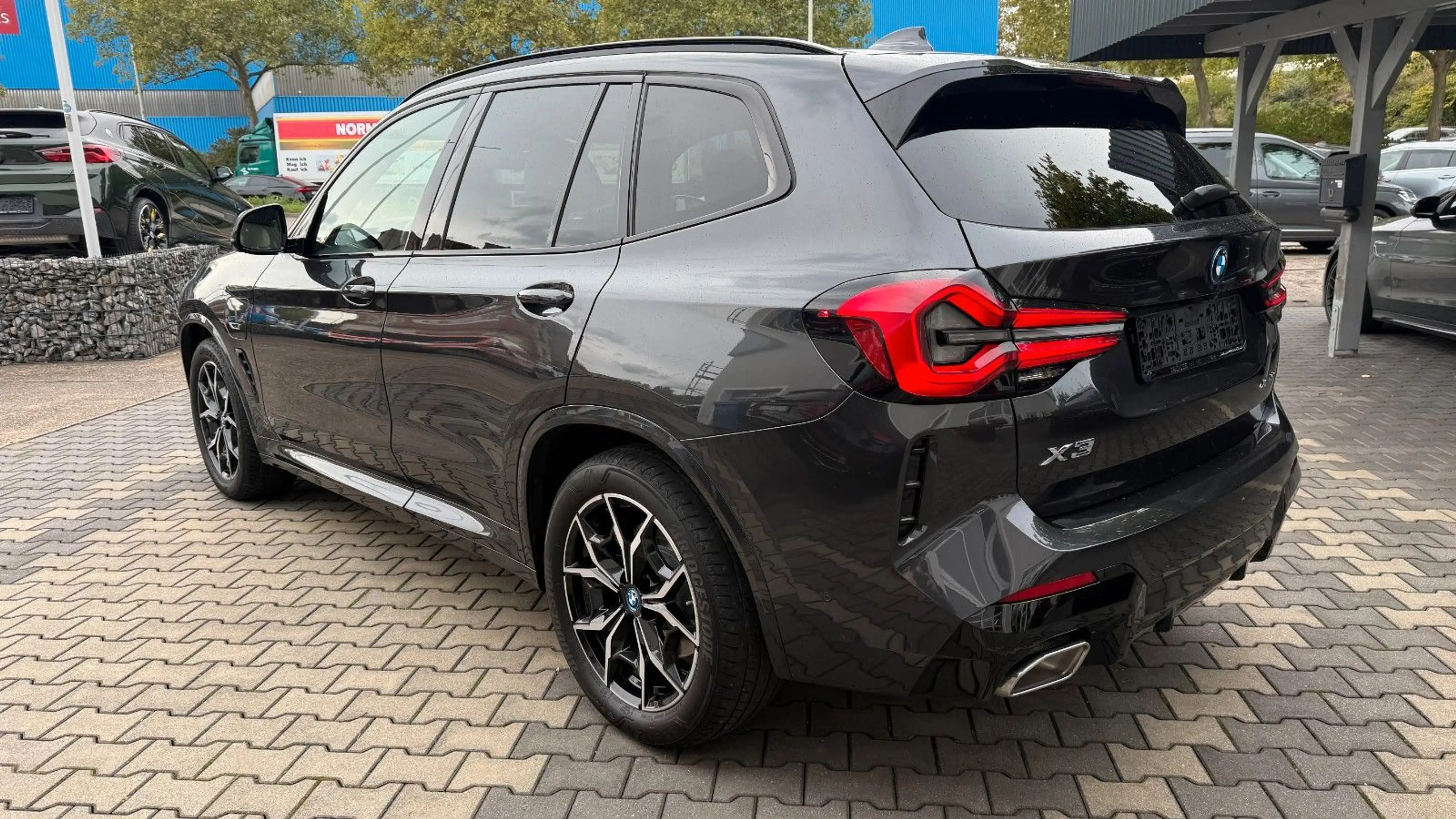 BMW X3 xDr 30e M Sport Kam AHK Navi LED Autom — photo 5
