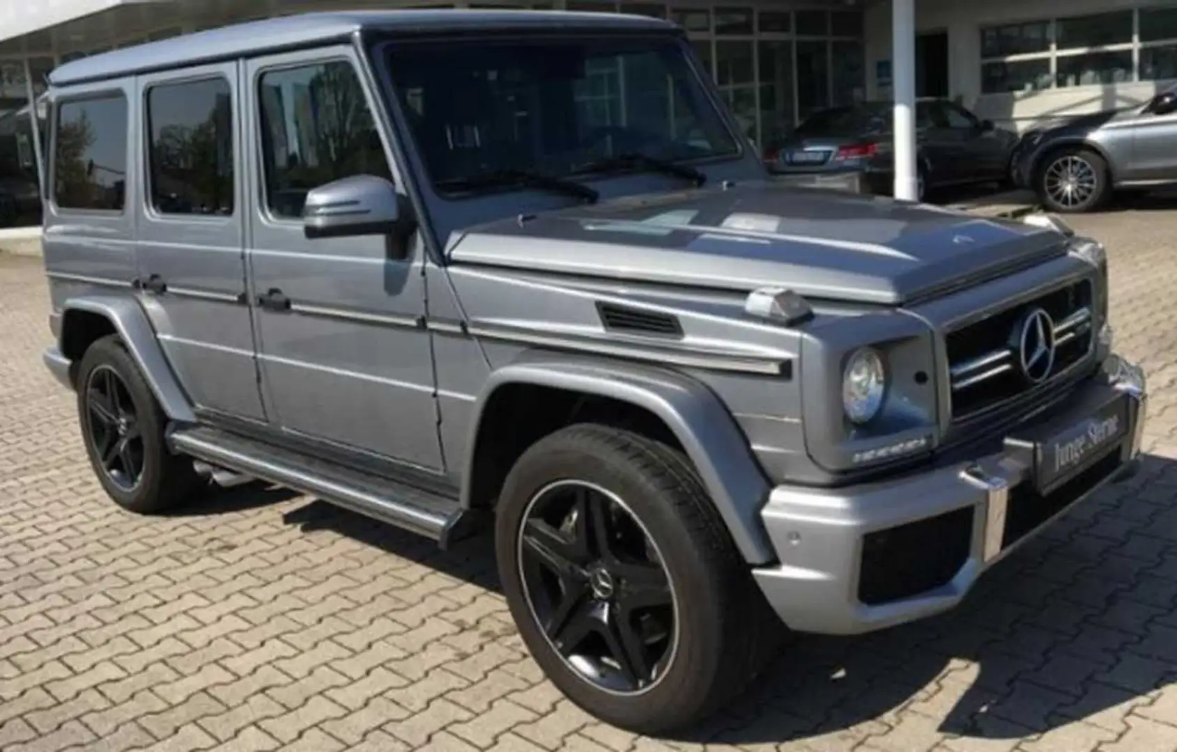 Mercedes-Benz G 63 AMG Largo Aut. Gris - 2
