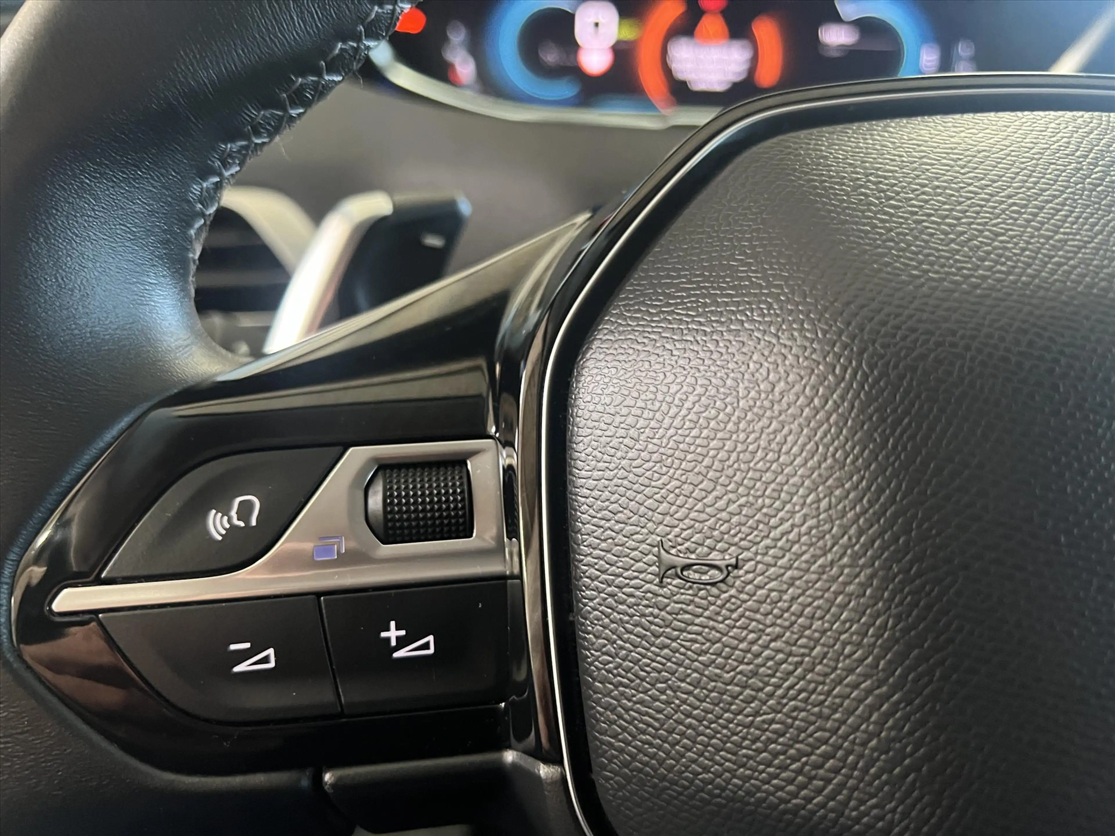 Peugeot 3008 1.6 Plug-in HYbrid 225pk e-EAT8 GT Pack Business — photo 9
