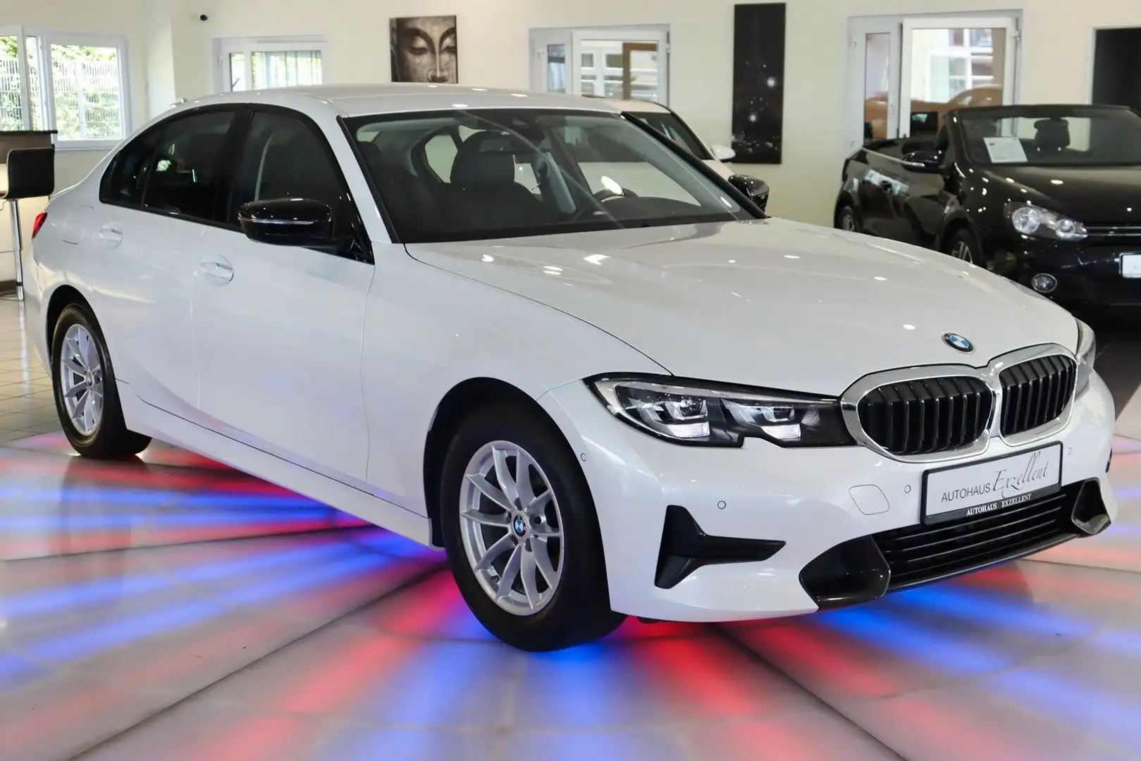 BMW 318 d Lim Sport Line*LEDER*NAVI*KAMERA*ALU*LED* Bianco - 2