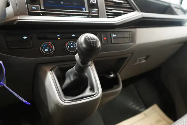 Volkswagen Transporter view 27