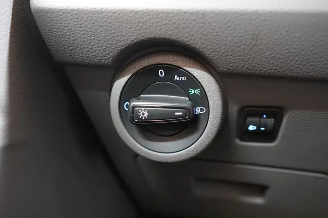 Volkswagen Transporter view 21
