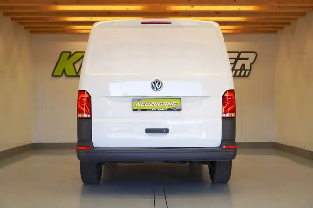 Volkswagen Transporter view 5