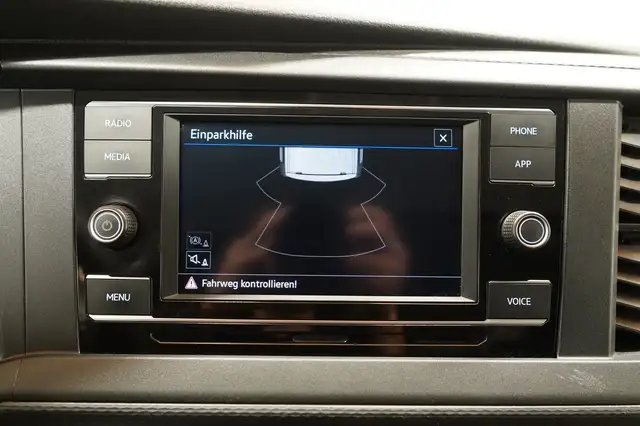 Volkswagen Transporter view 25