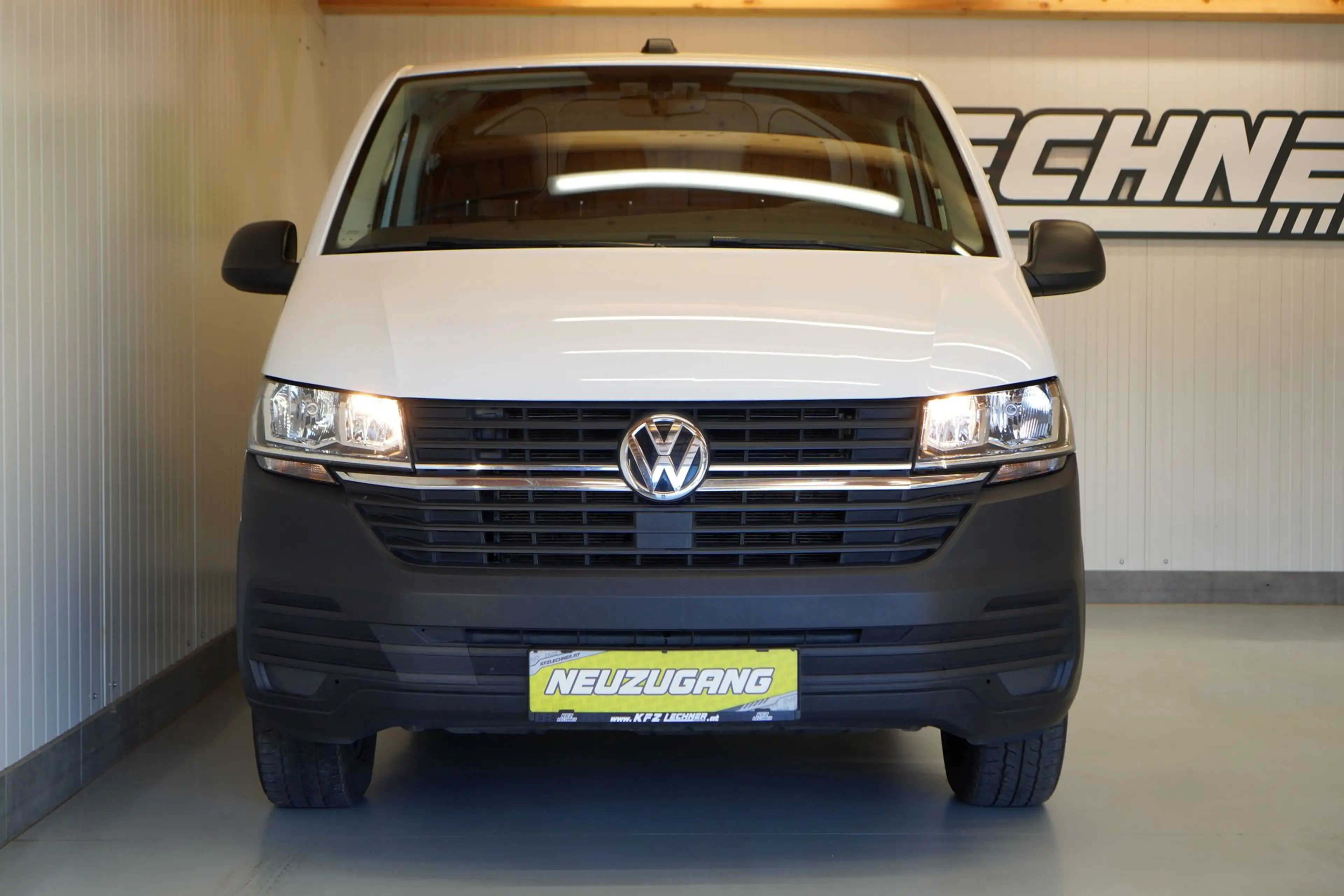 Volkswagen T6.1 Transporter T6.1 Kasten 2,0 TDI "KLIMA*3SITZ*PDC" — photo 9
