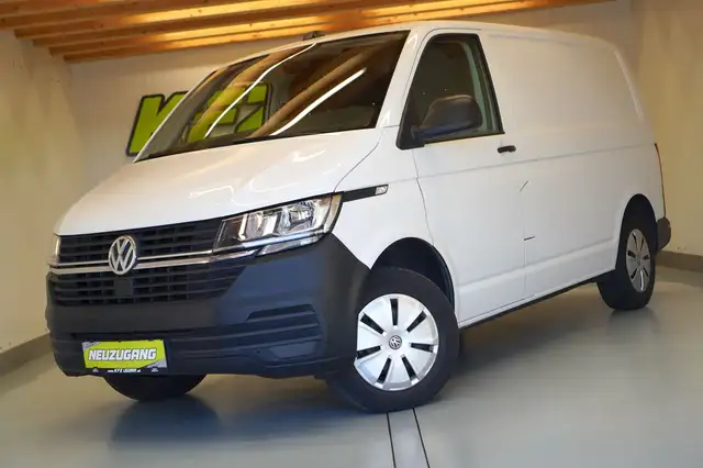 Volkswagen Transporter view 8