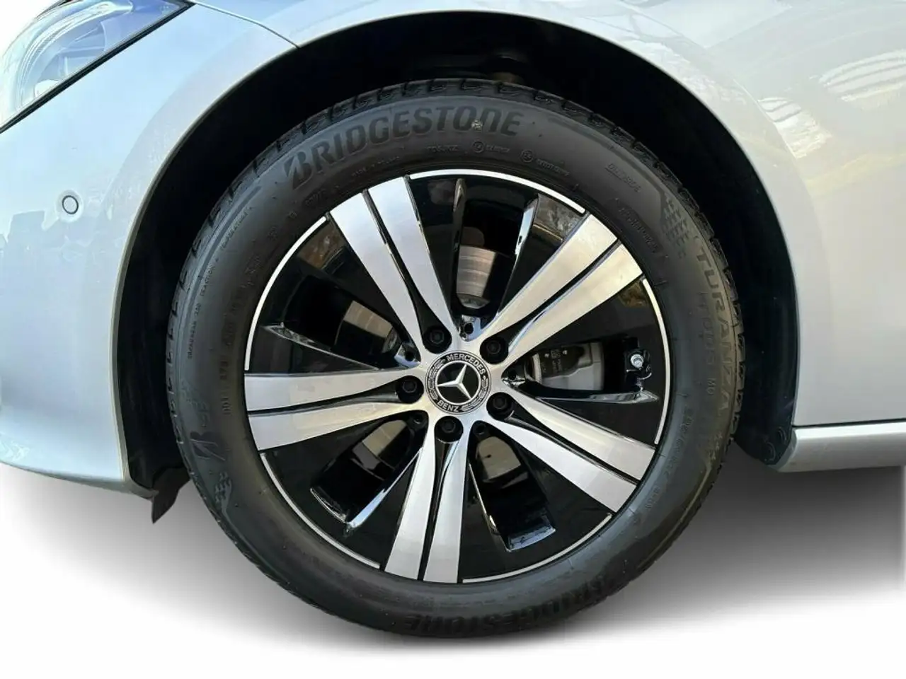 Mercedes-Benz C 180 AVANTGARDE/AHK/LED/MBUX 9