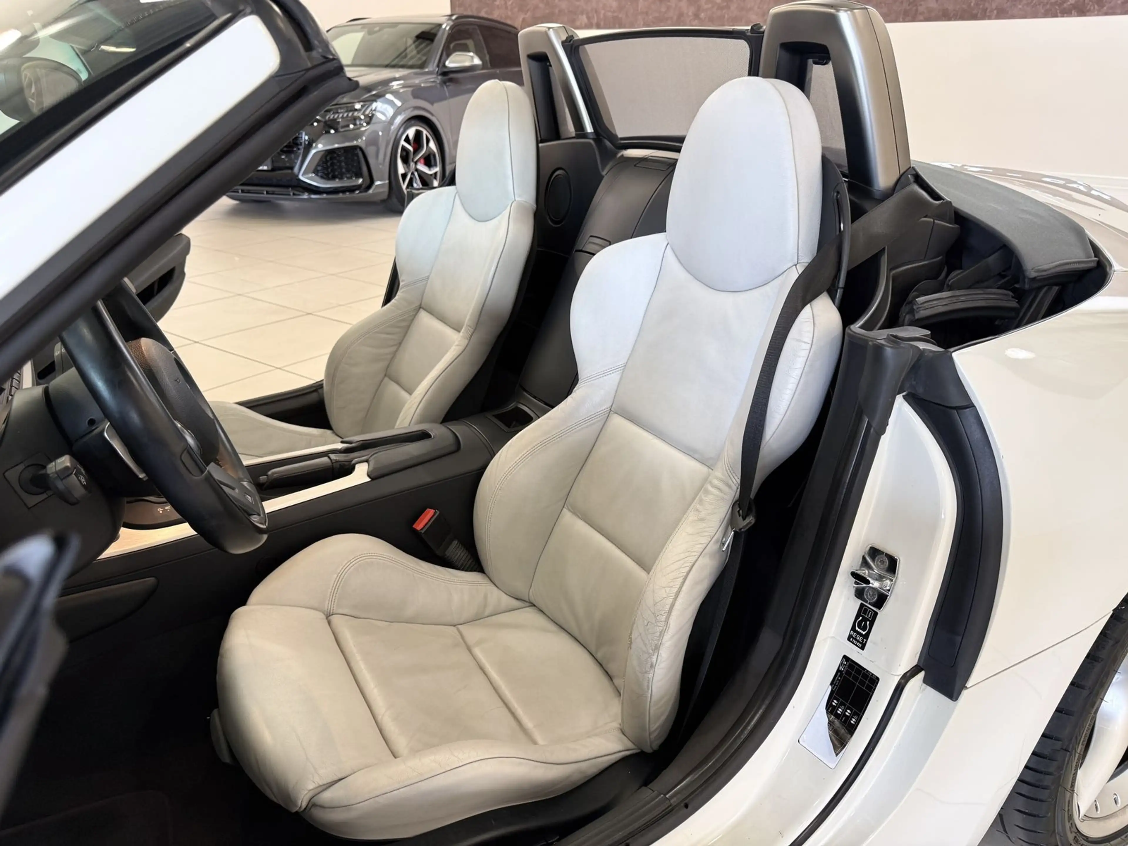 BMW Z4 3.0 si *2.Hand-M Sitze-Navi-Xenon* — photo 13