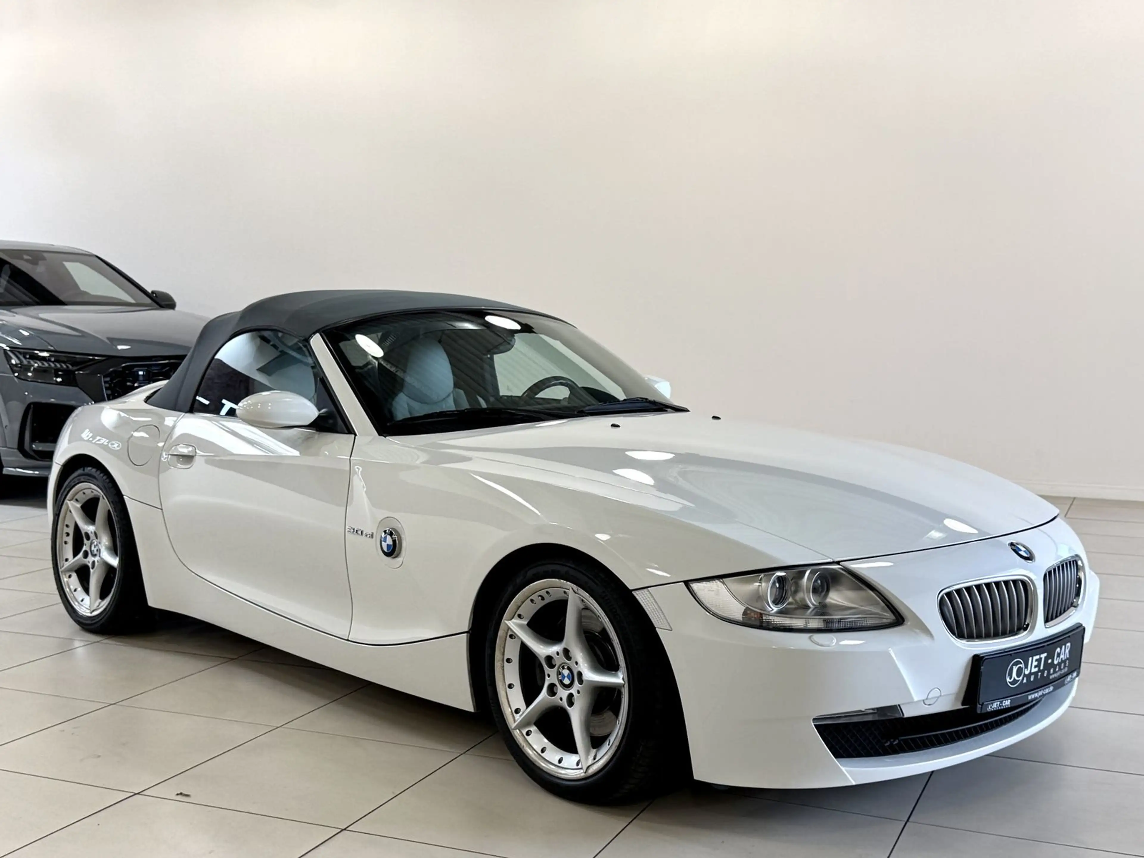 BMW Z4 3.0 si *2.Hand-M Sitze-Navi-Xenon* — photo 2