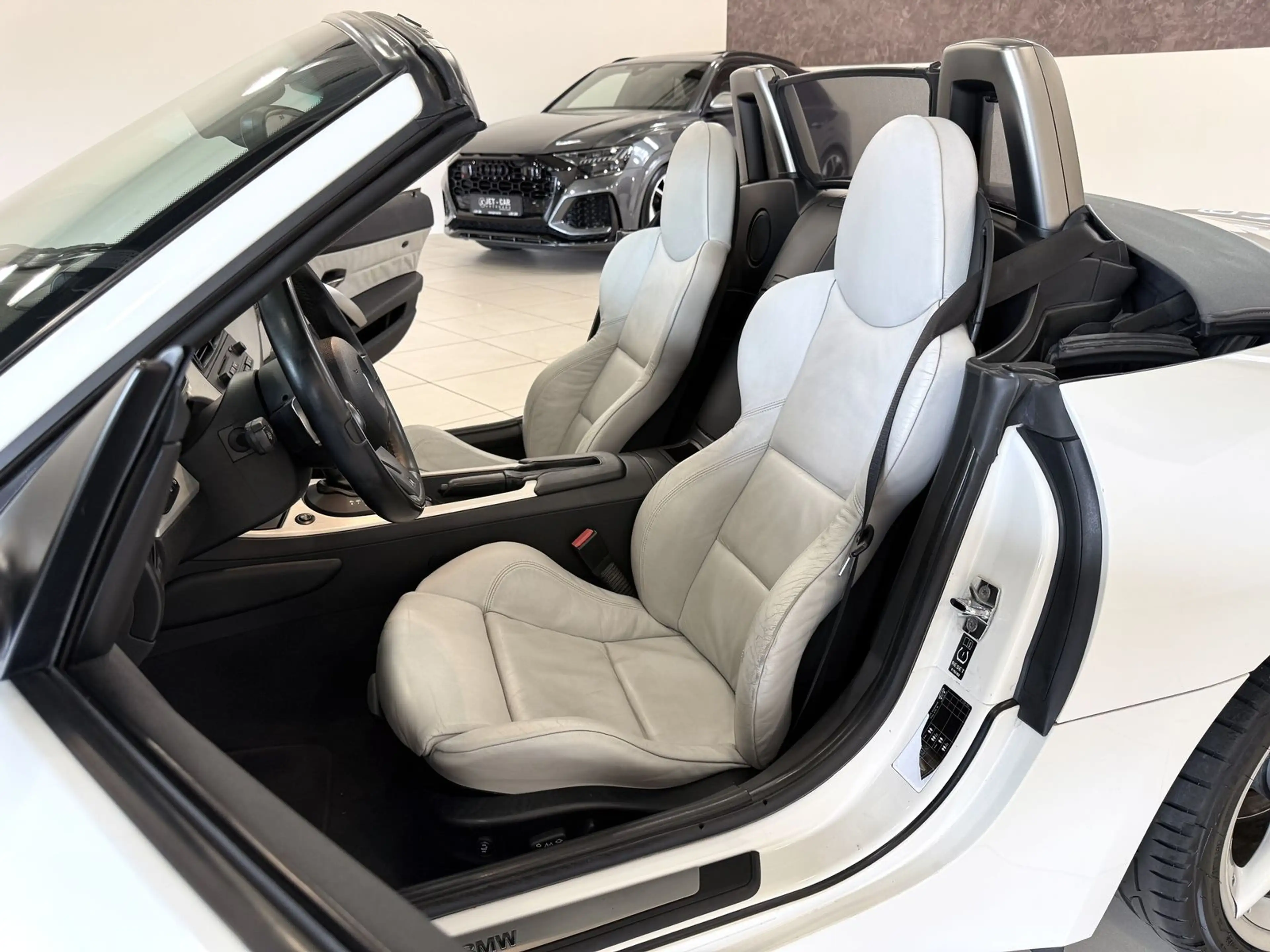 BMW Z4 3.0 si *2.Hand-M Sitze-Navi-Xenon* — photo 11