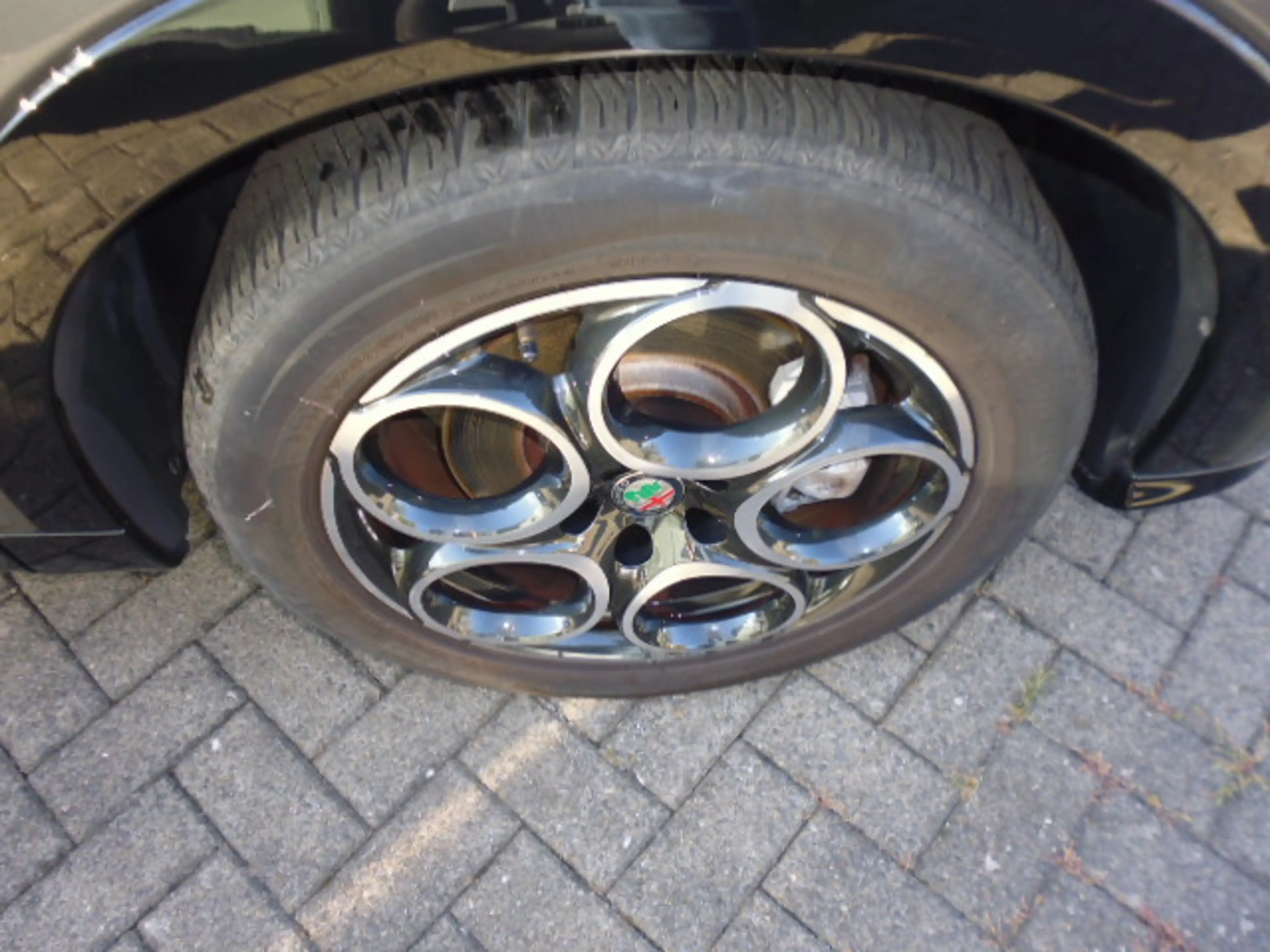 Alfa Romeo Tonale Ti LED, NAV, 7 Gang Automatik — photo 5