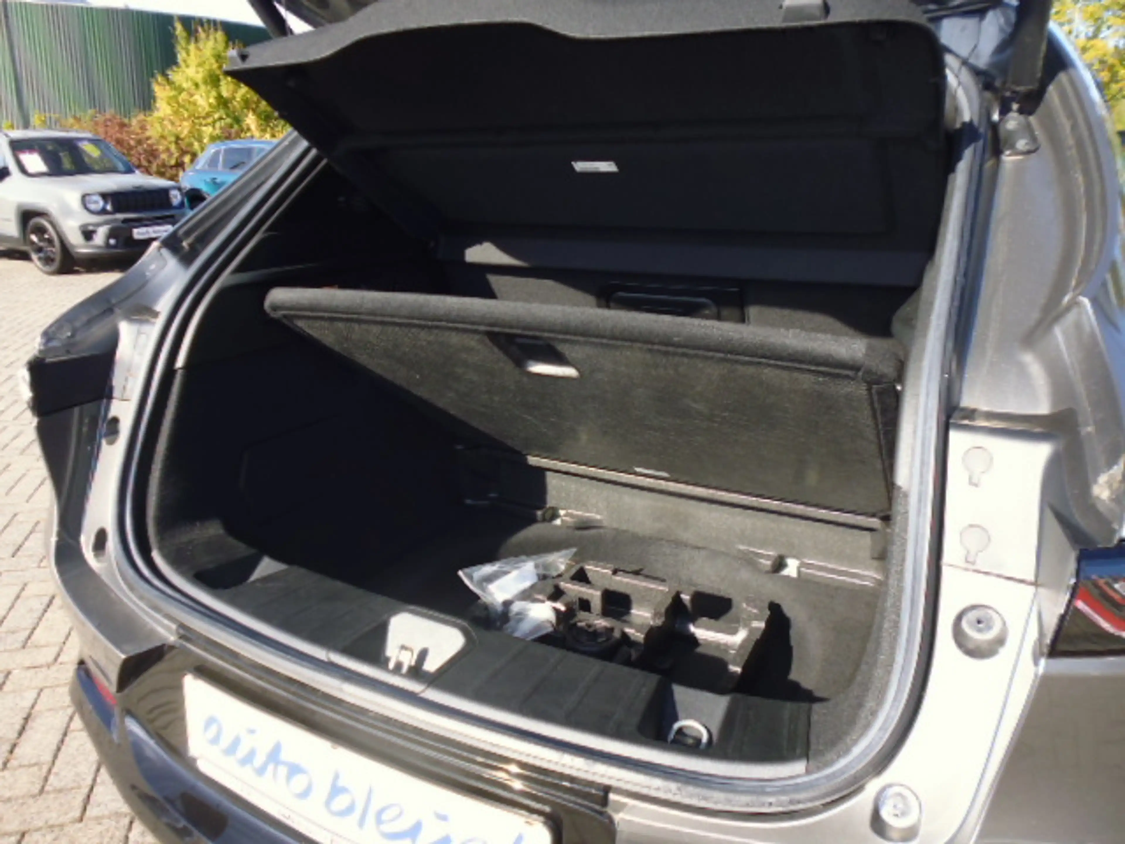 Alfa Romeo Tonale Ti LED, NAV, 7 Gang Automatik — photo 9