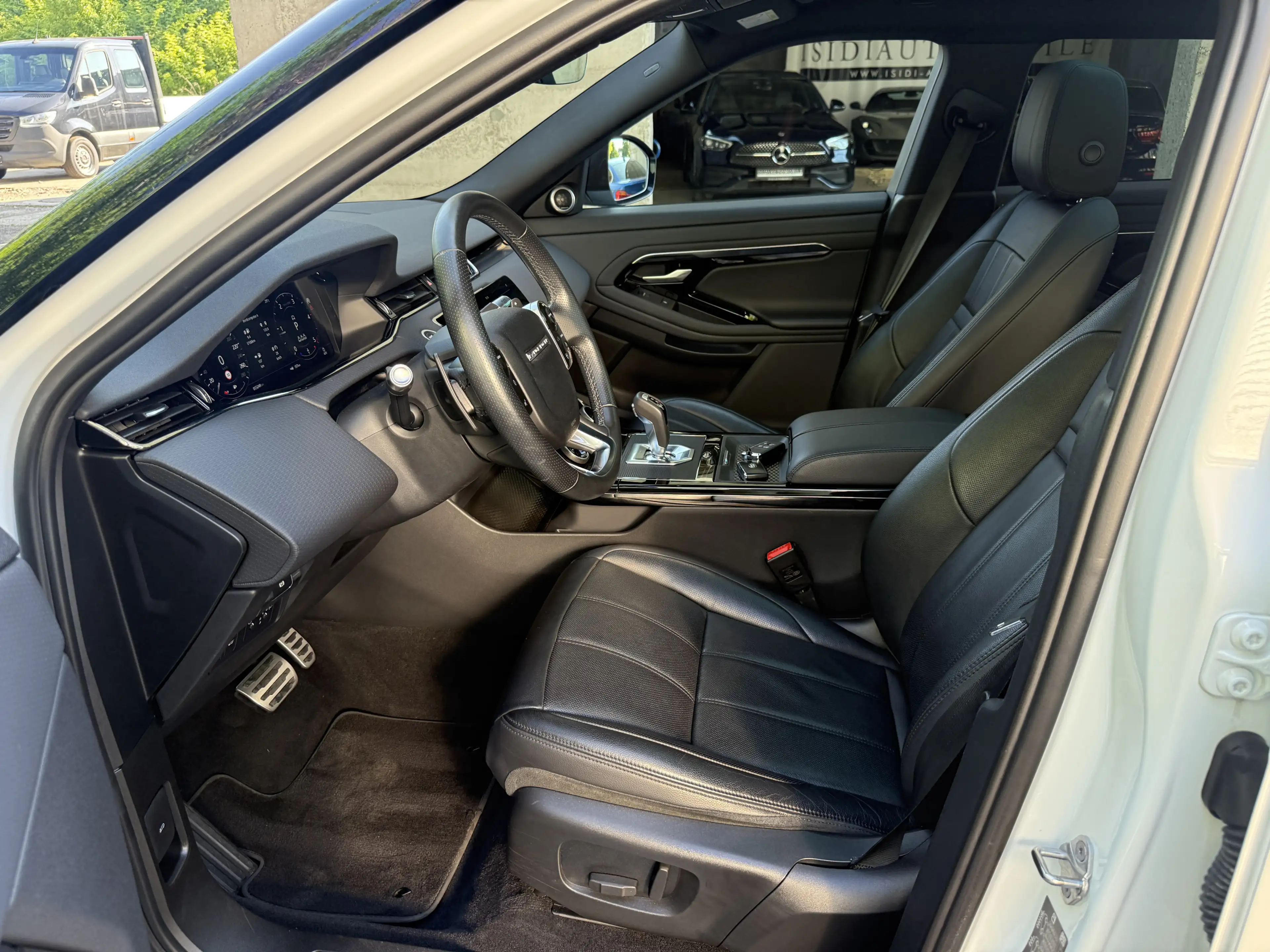 Land Rover Range Rover Evoque D240 R-Dynamic S LED Pano 360 — photo 13
