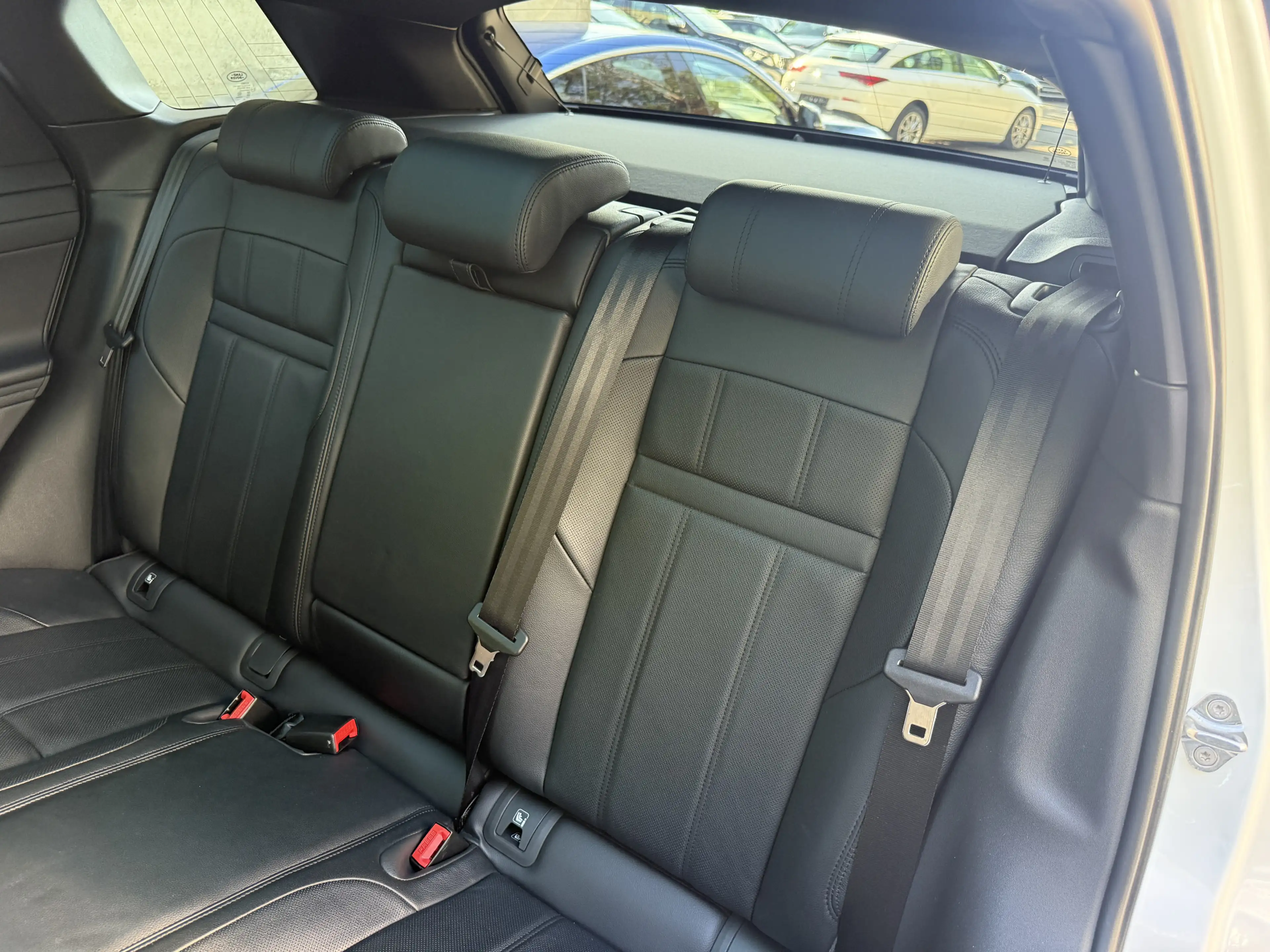 Land Rover Range Rover Evoque D240 R-Dynamic S LED Pano 360 — photo 15