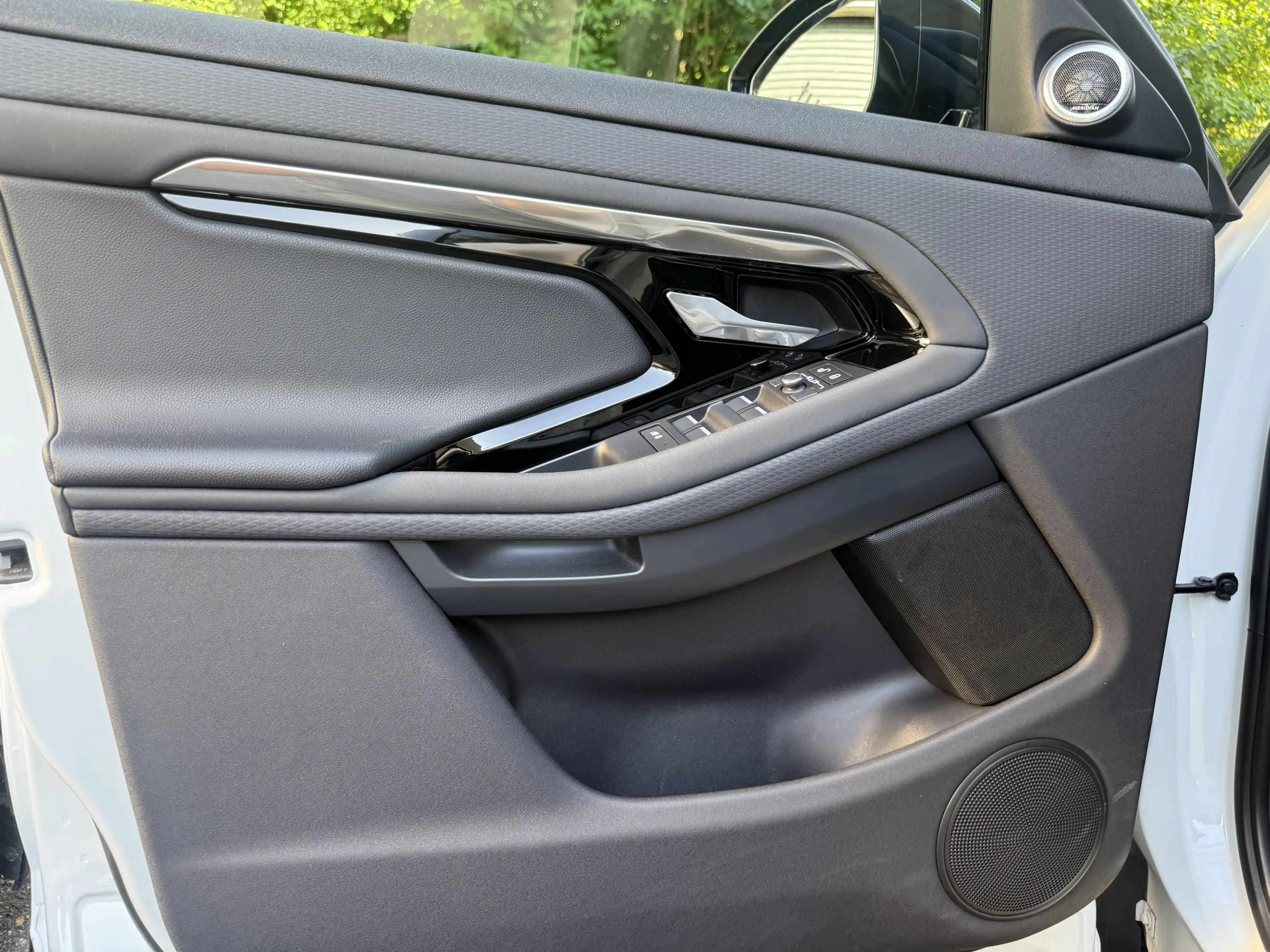 Land Rover Range Rover Evoque D240 R-Dynamic S LED Pano 360 — photo 11