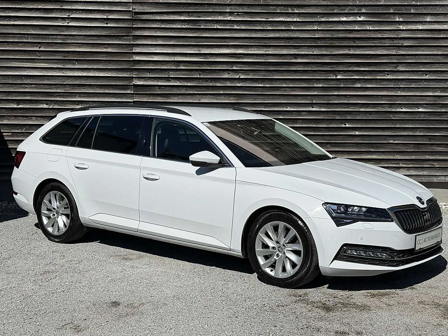 Skoda Superb 2.0 TDI Style Lederaustattung, Virtual Cockpit,... Weiß - 2