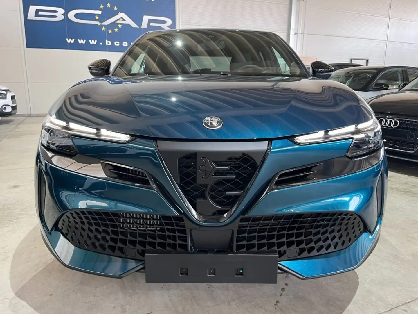 Alfa Romeo Junior 1.2 136CV Hybrid eDCT6 Speciale B-COLORE/PACK TECH Modrá - 2
