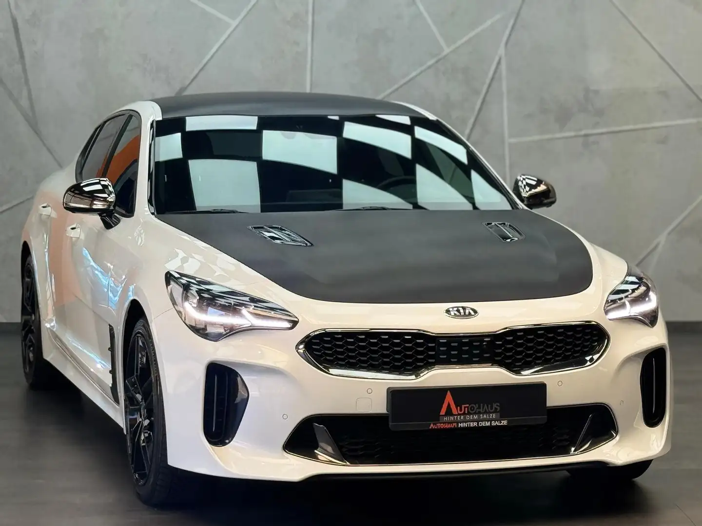 Kia Stinger GT 4WD 3.3 V6 TGDI|KAM|H&K|LED|HUD Weiß - 2
