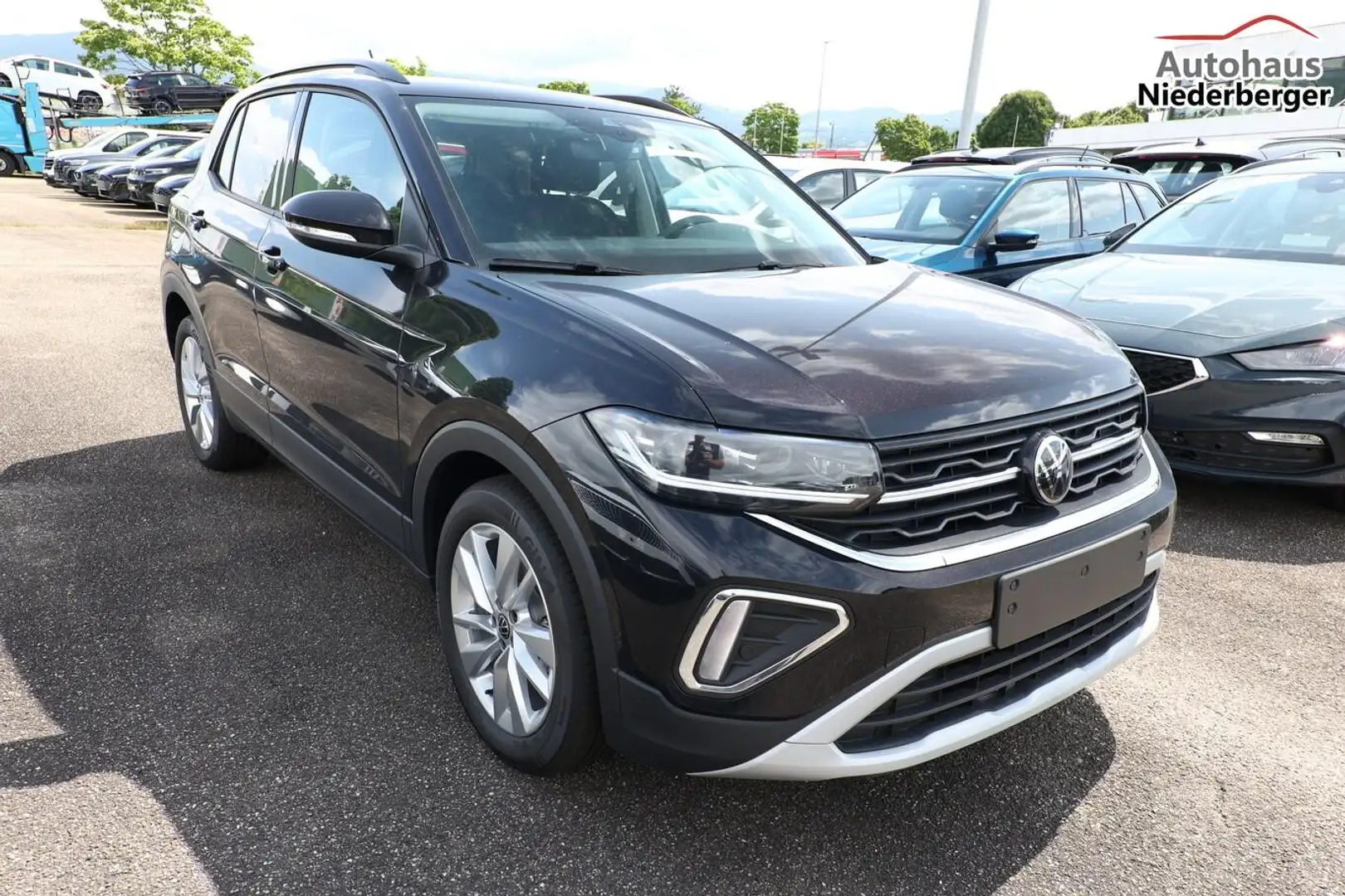 Volkswagen T-Cross Life Edition DSG Matrix 2ZKlima 17Z R2D SHZ IQ.... Schwarz - 2