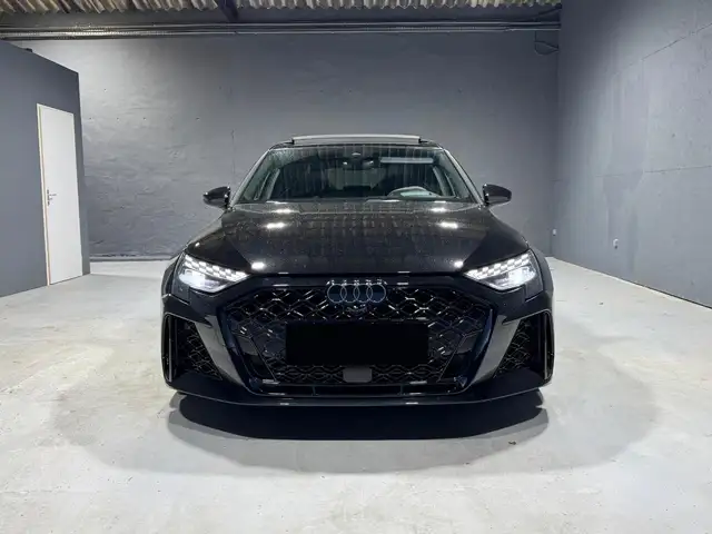 Audi RS3 view 4