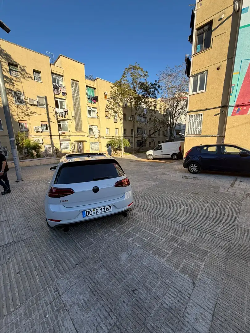Volkswagen Golf GTI 2.0 TSI Performance DSG7 180kW - 1