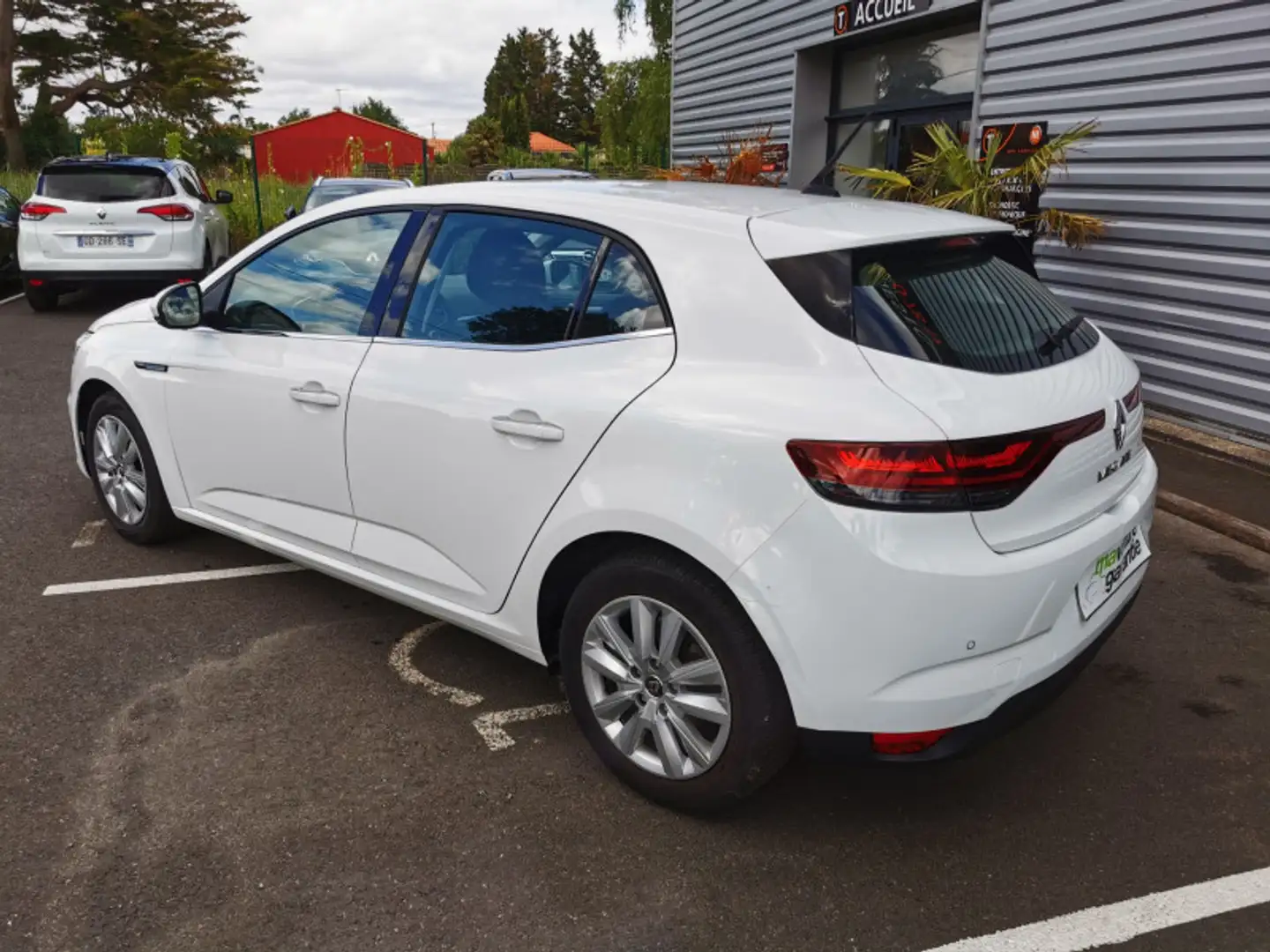 Renault Megane 1.5 BLUE DCI 115CH BUSINESS EDC Blanc - 2