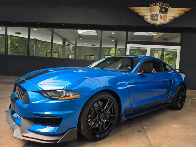 Ford Mustang 5.0 V8 GT Fastback GT350-Optik Schalter
