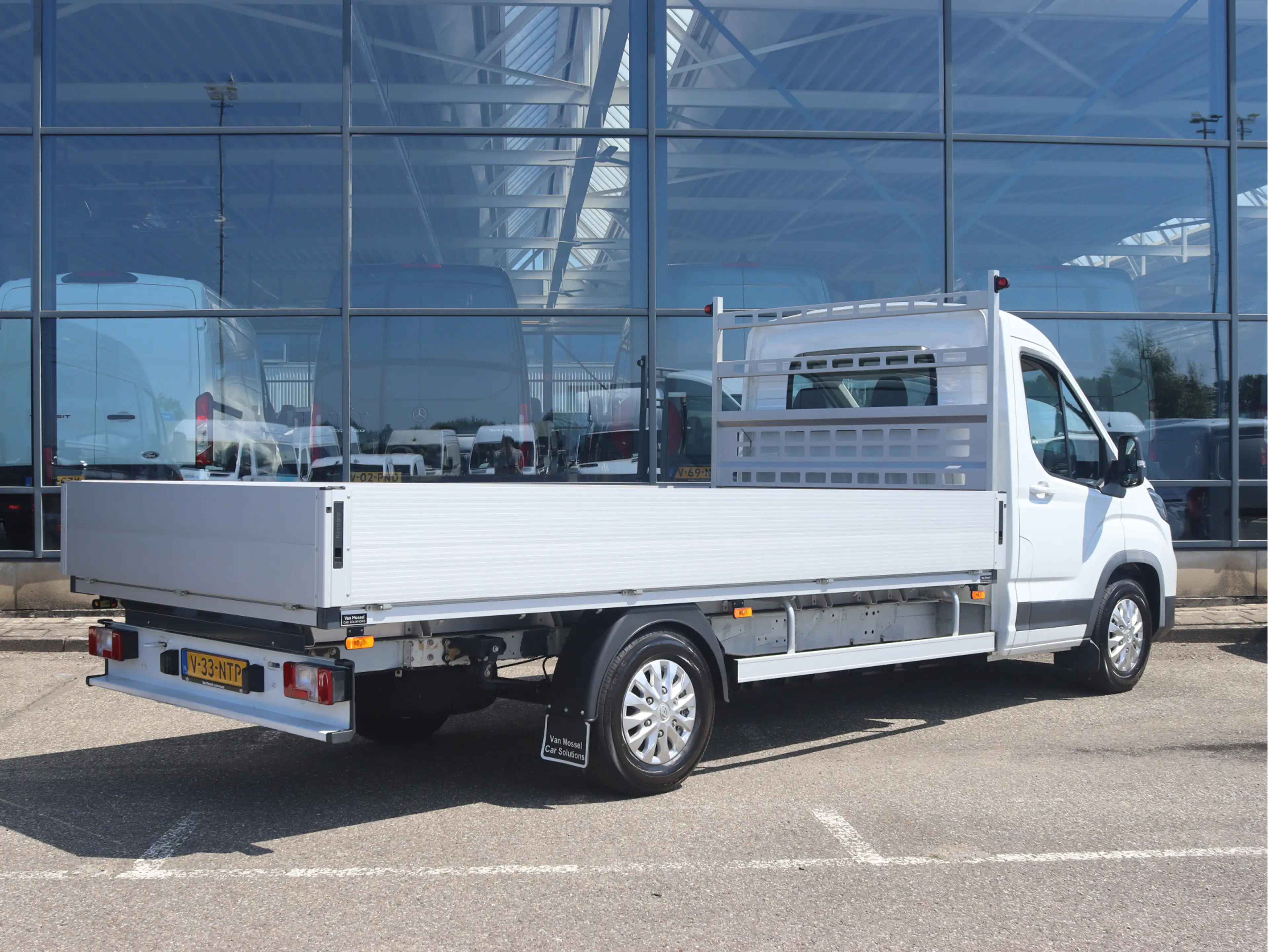 Maxus eDeliver 9 L4 Business DEAL 65 kWh | AIRCO/ADAPT. CRUISE/CARP — photo 2